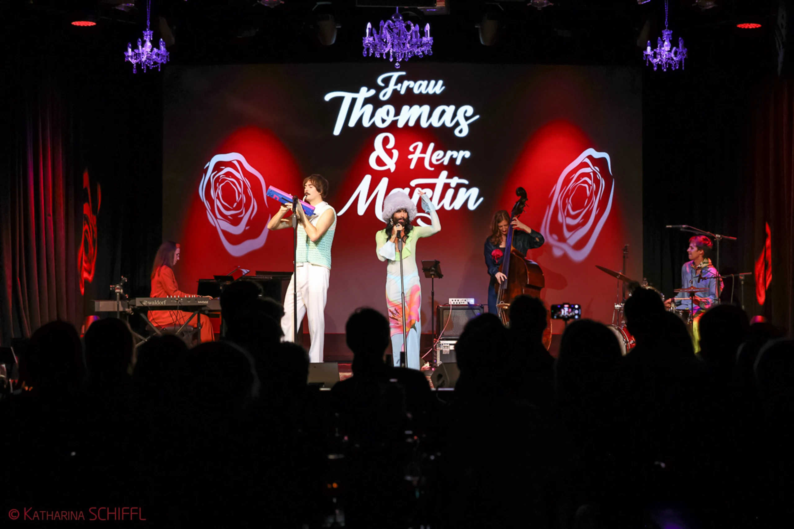 Frau Thomas & Herr Martin - “Ruck ma z’samm” Tour 2025 – Bild 46 von 68