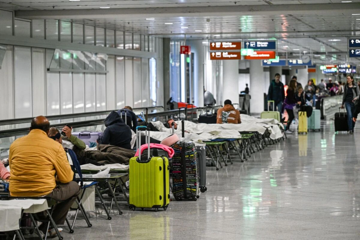 3.000 Passagiere betroffen