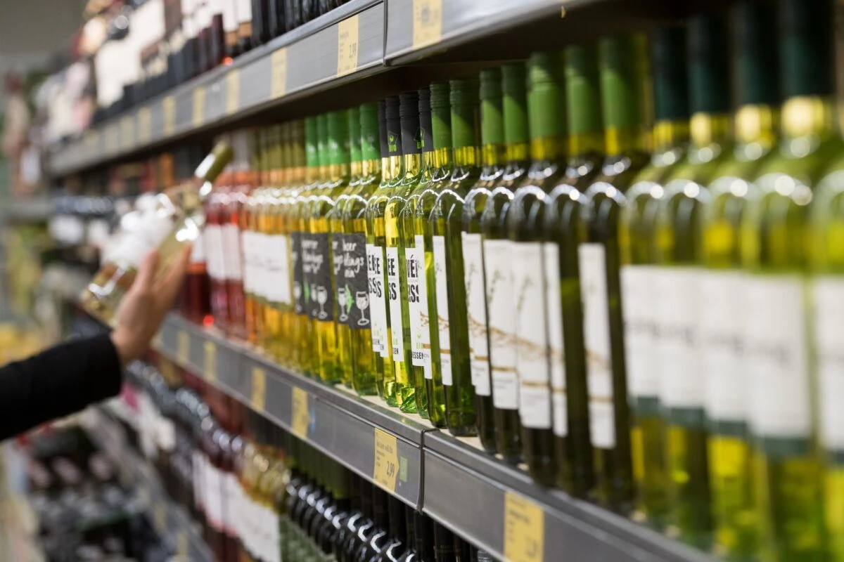 ++ ARCHIVBILD ++ Weine aus Supermärkten und Discountern sind nicht zum Lagern bestimmt