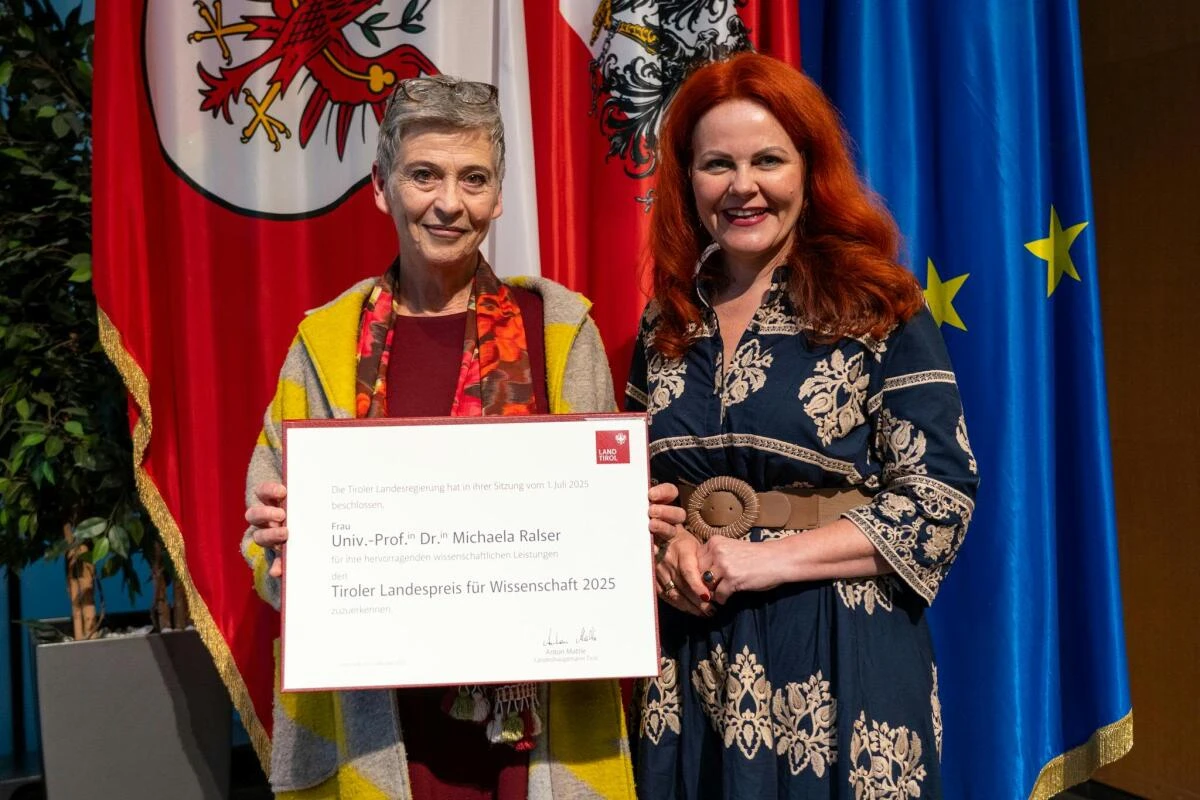 Wissenschaftslandesrätin Hagele überreichte den Preis an Ralser