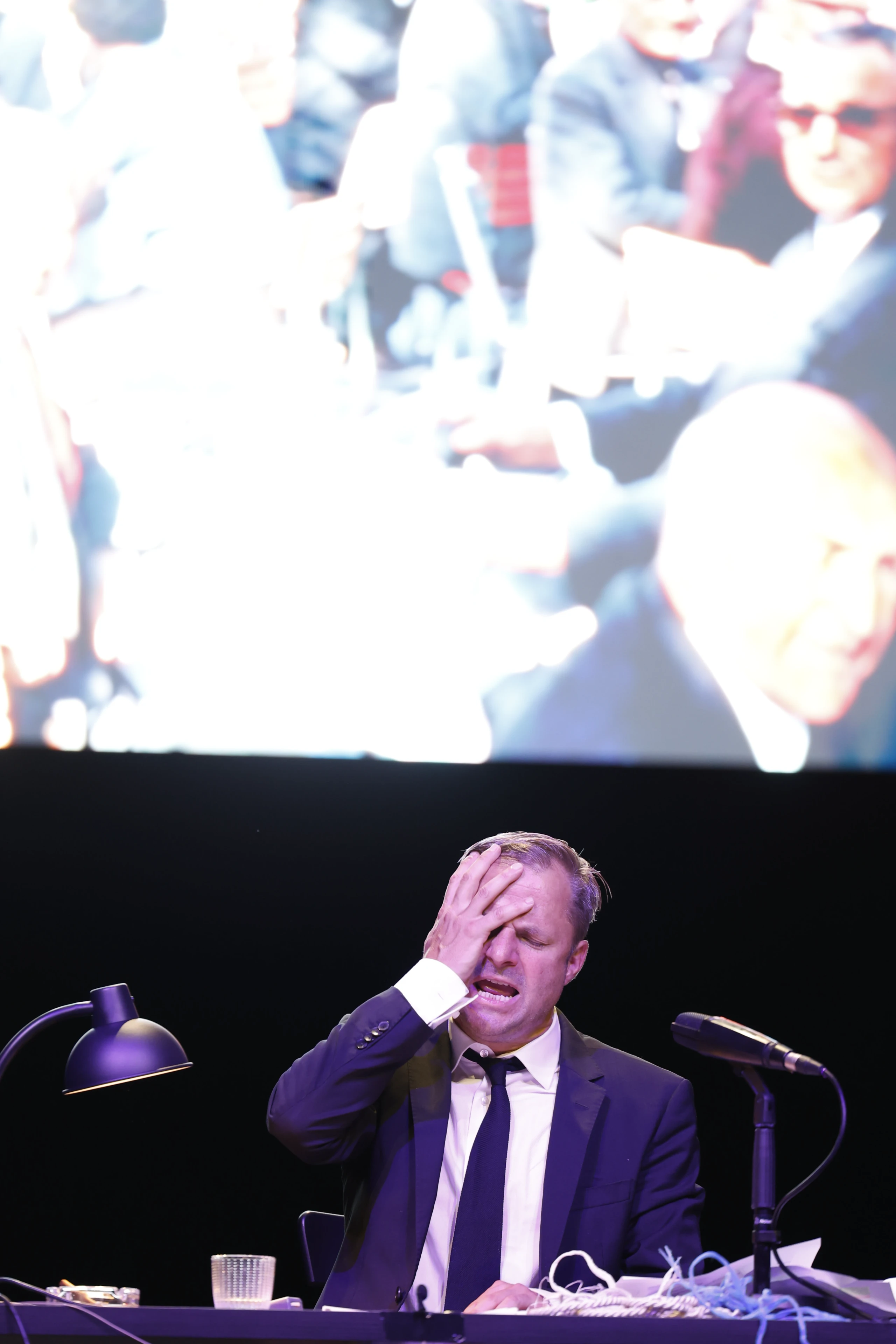 Eröffnung Jugendstiltheater - Philipp Hochmair – Bild 4 von 17