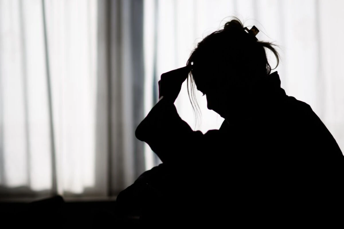 Frauen trauriger als Männer - sie haben auch mehr Schmerzen