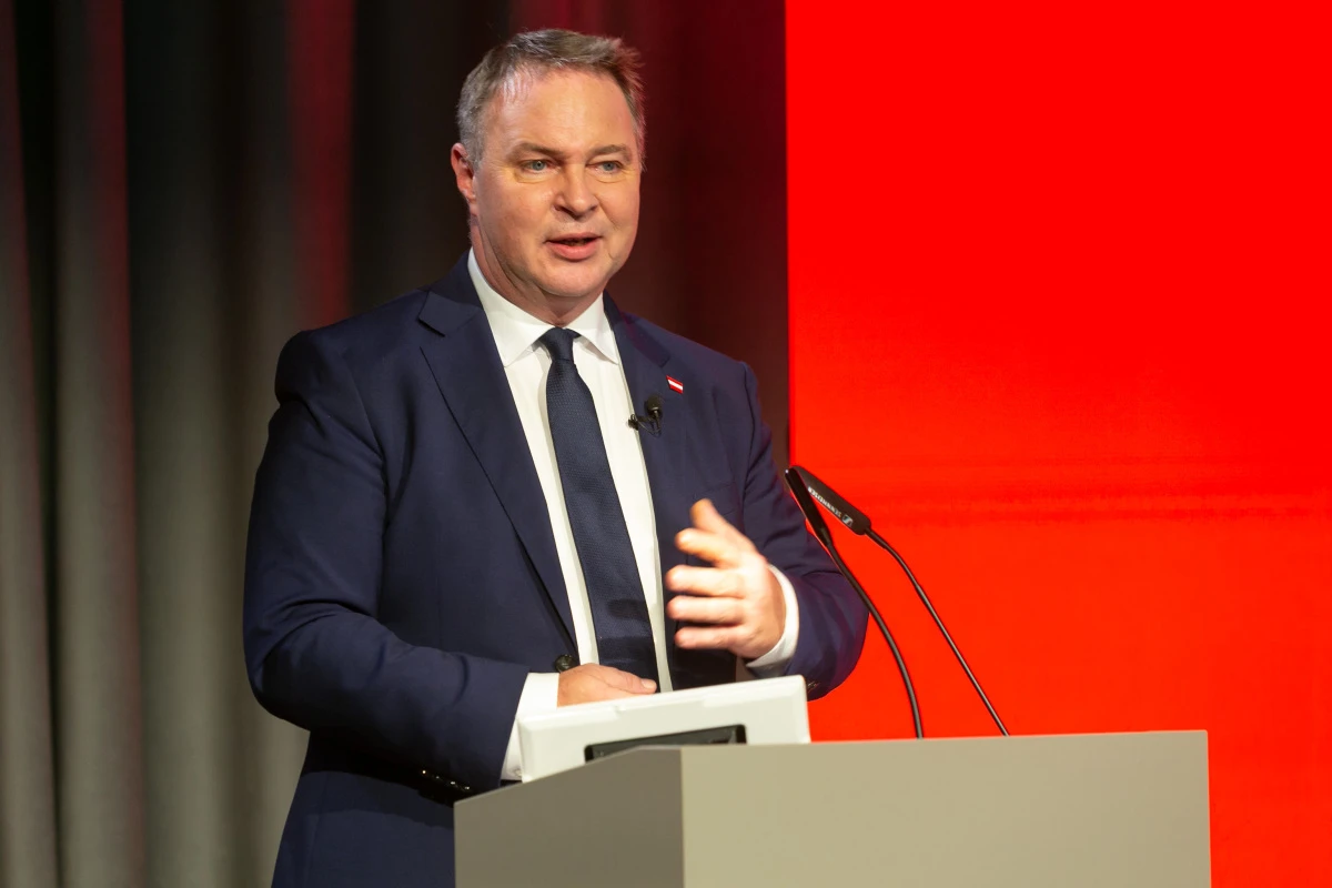 SPÖ-Chef Babler will "gerecht" sparen
