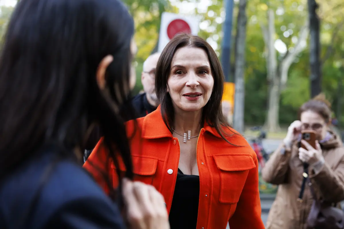 In ihrer ersten Regiearbeit blickt Binoche in sich hinein