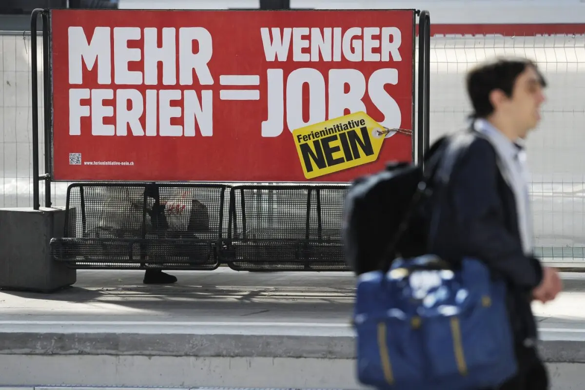 Schweizer stimmen auch über vermeintlich populistische Fragen ab