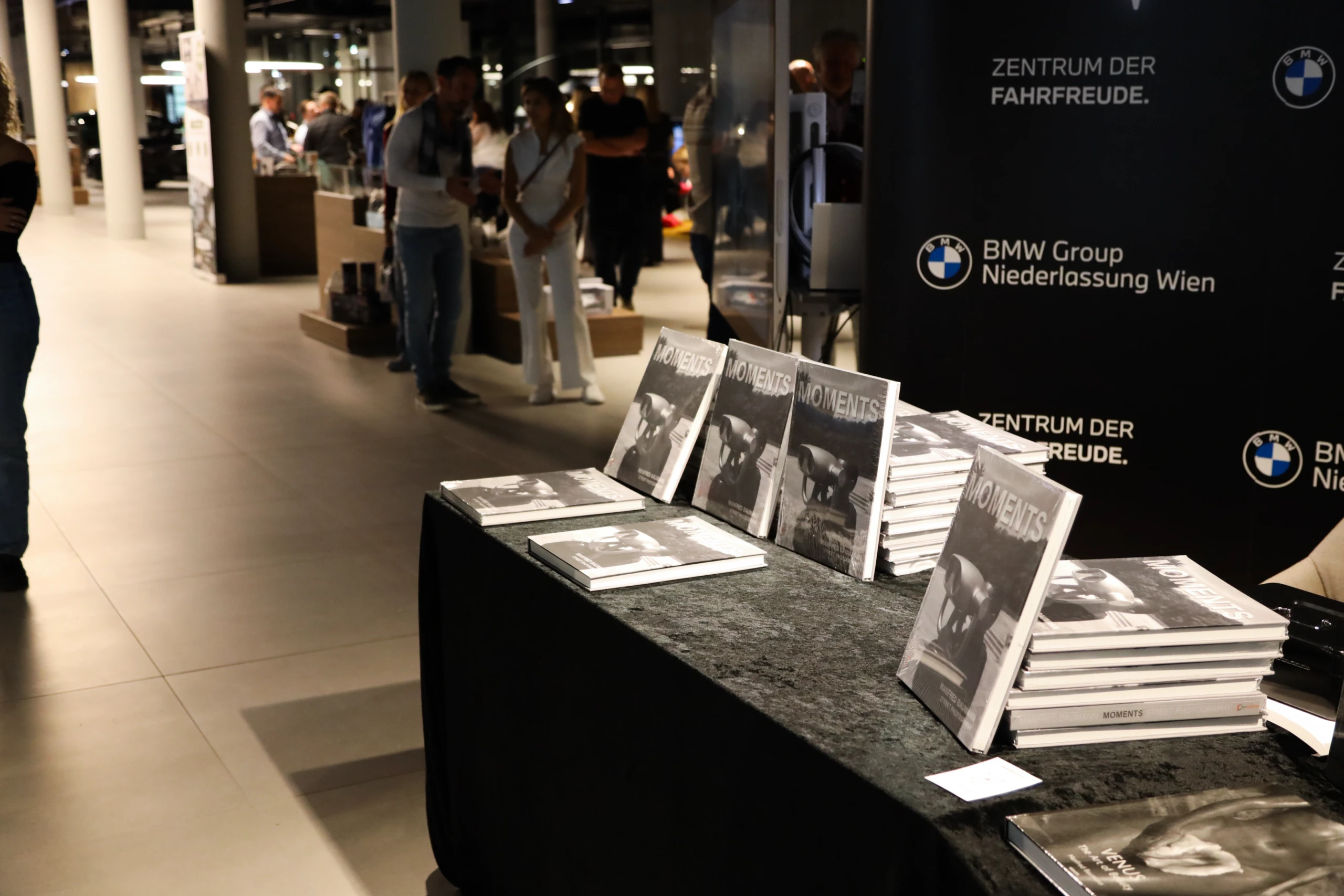 Buchpräsentation "Moments Street Photography" – Bild 4 von 32