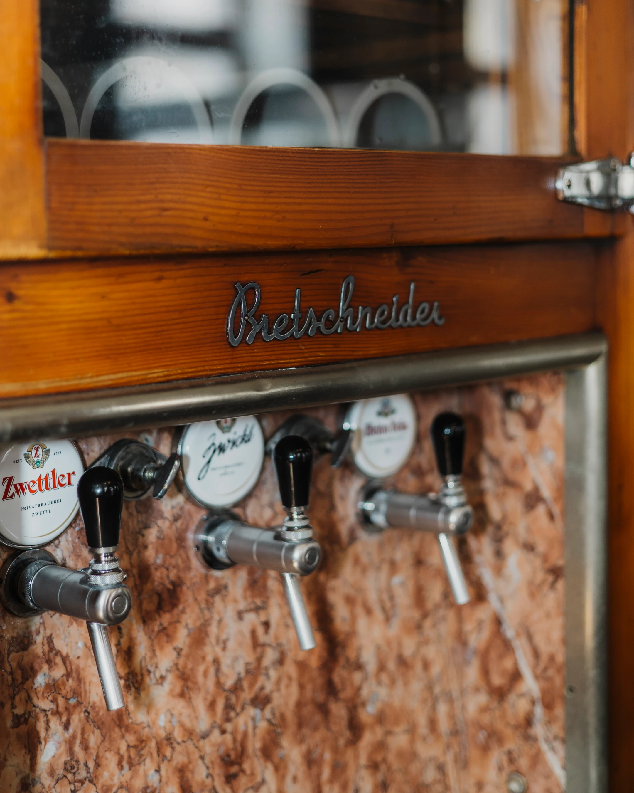 © Beigestellt Blurred image background