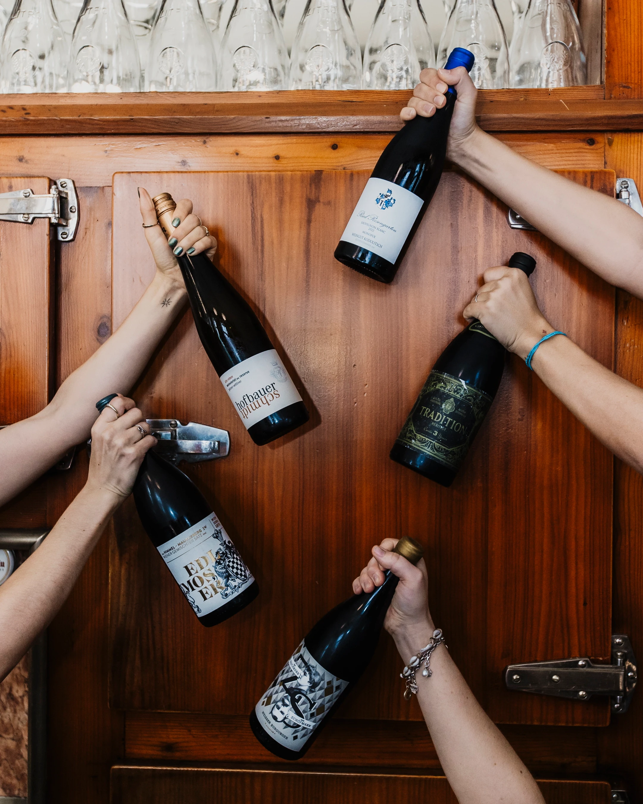 © Beigestellt Blurred image background