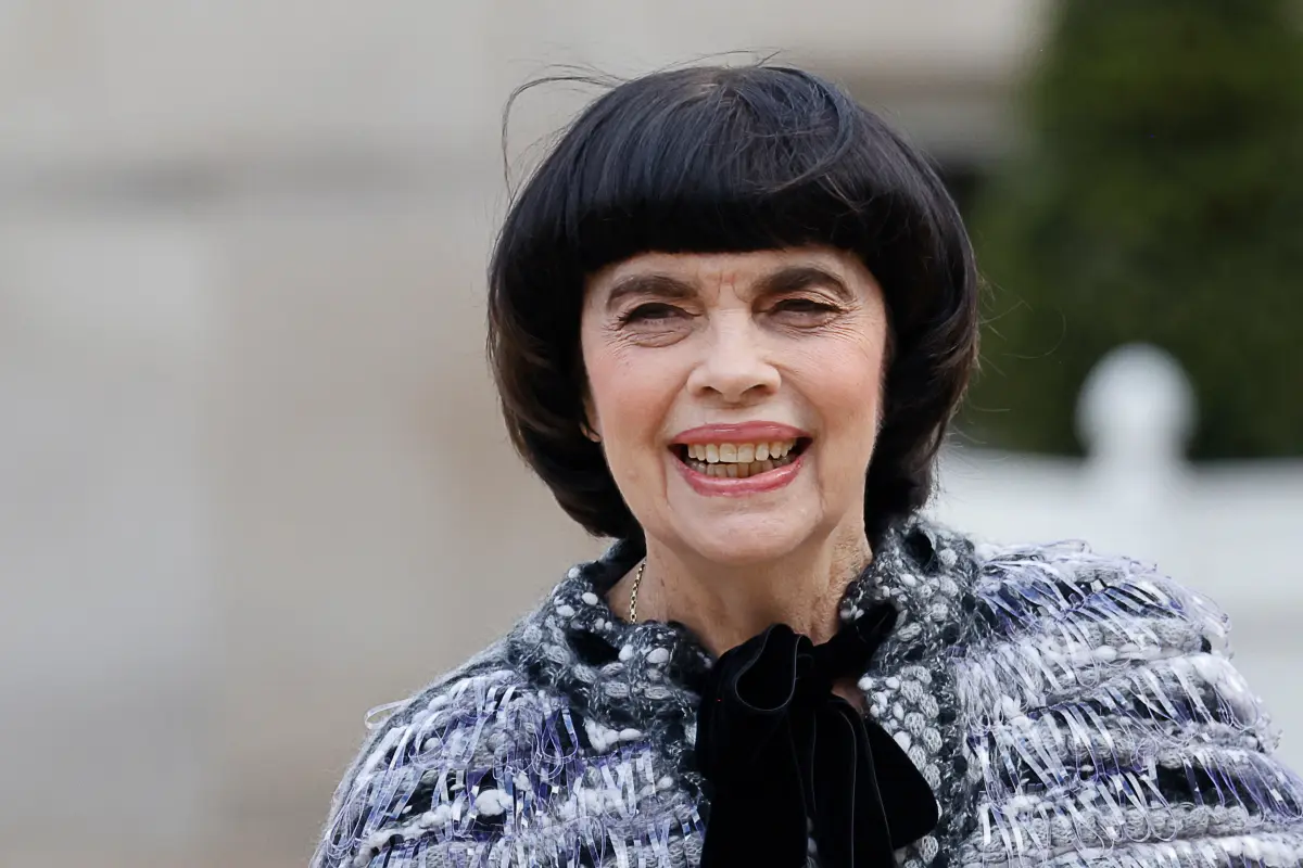 Mireille Mathieu lebt gesund