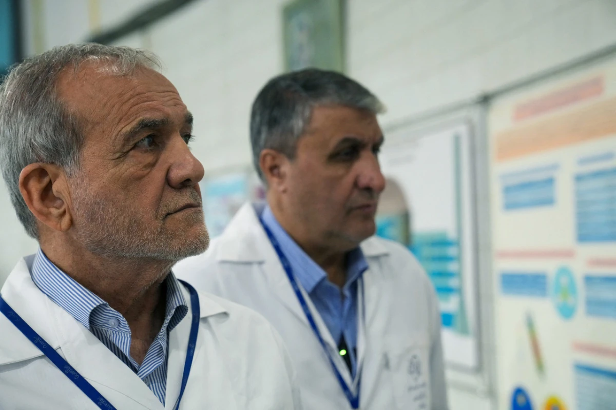 Masoud Pezeshkian informiert sich über das Atomprogramm