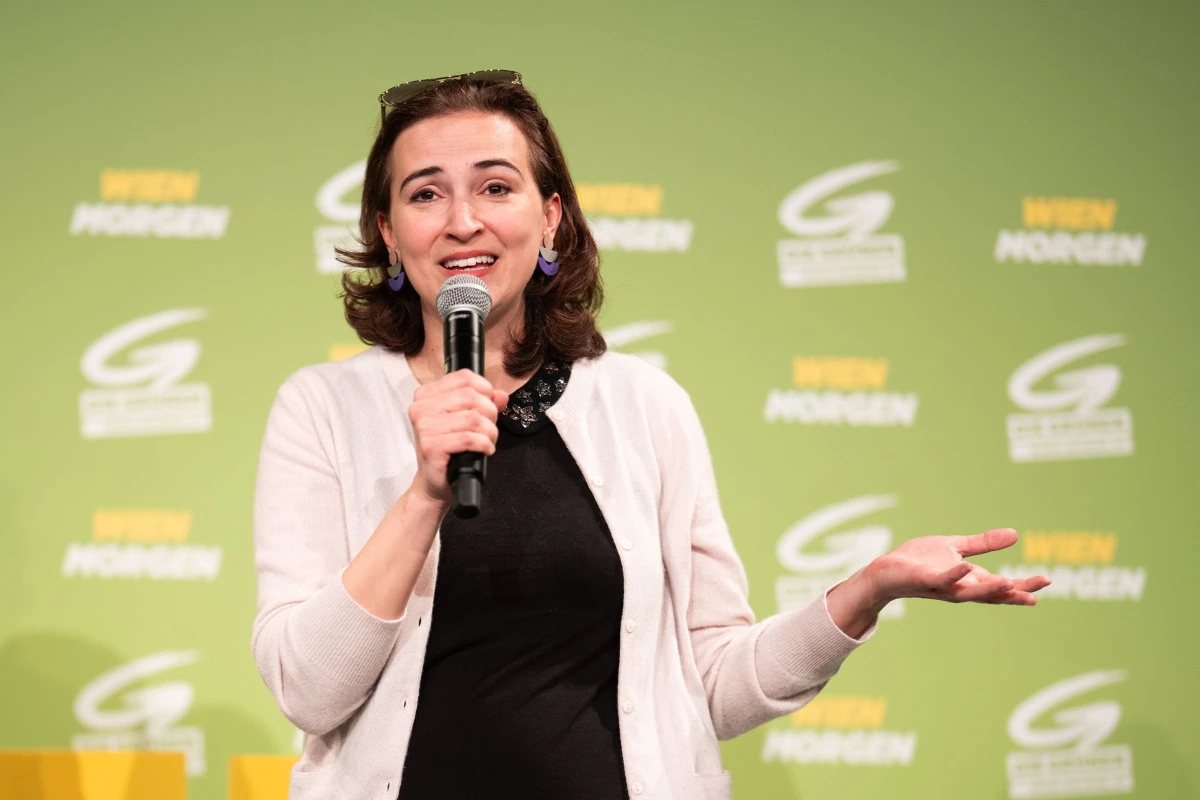 Die Grüne Vize-Klubobfrau fordert mehr Kinderbetreuungsplätze