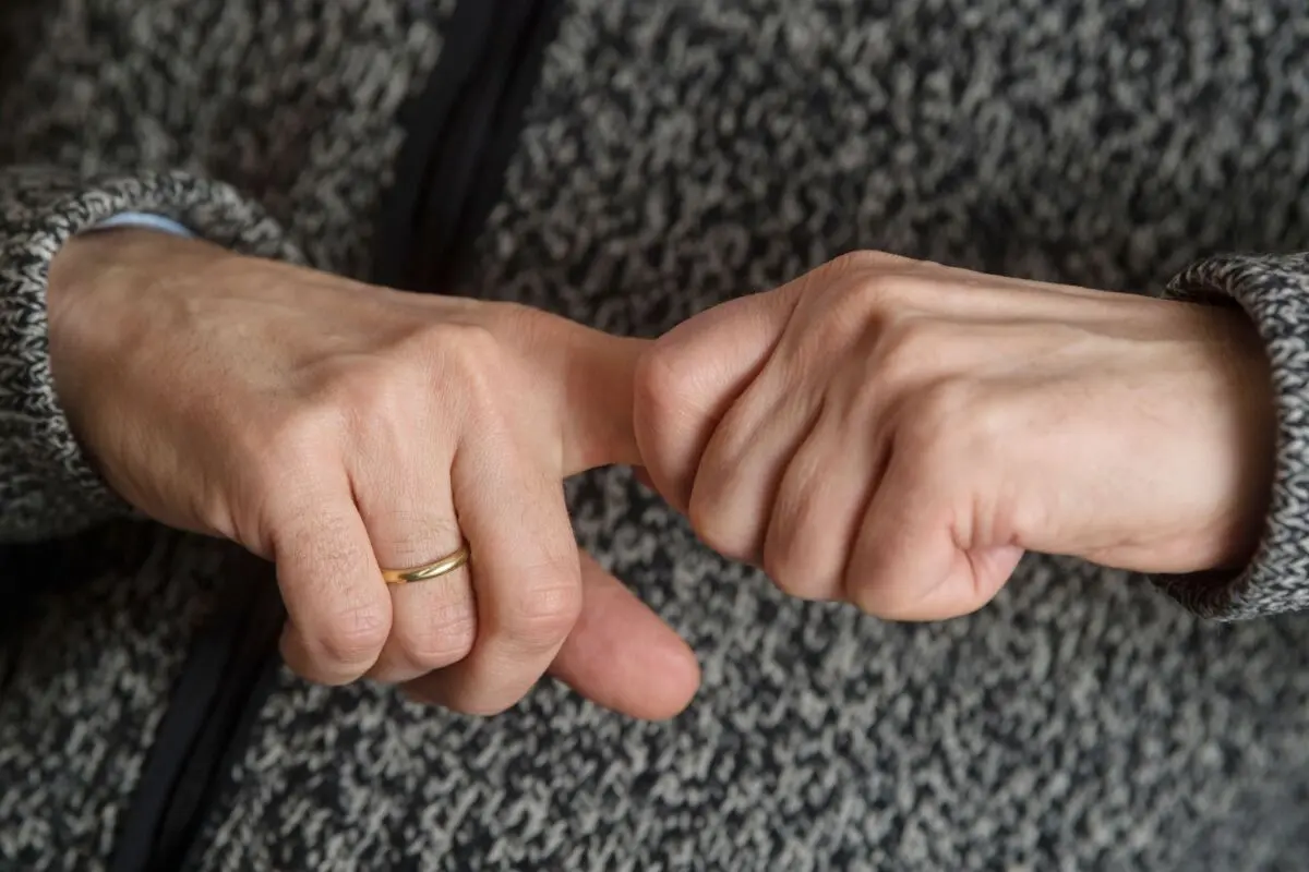 ++ ARCHIVBILD ++ Frauen leiden häufiger