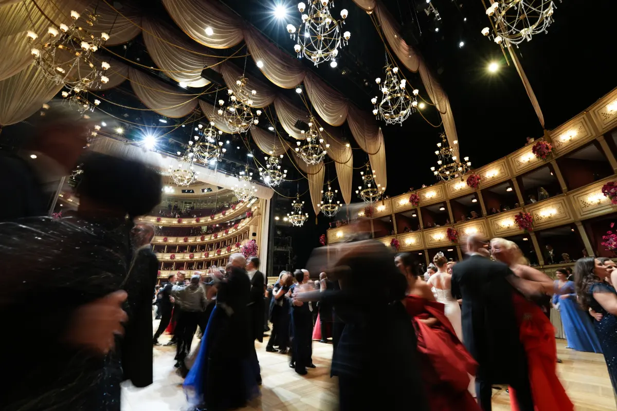 Rund 600.000 Menschen planen laut Kammer-Umfrage Ballbesuch