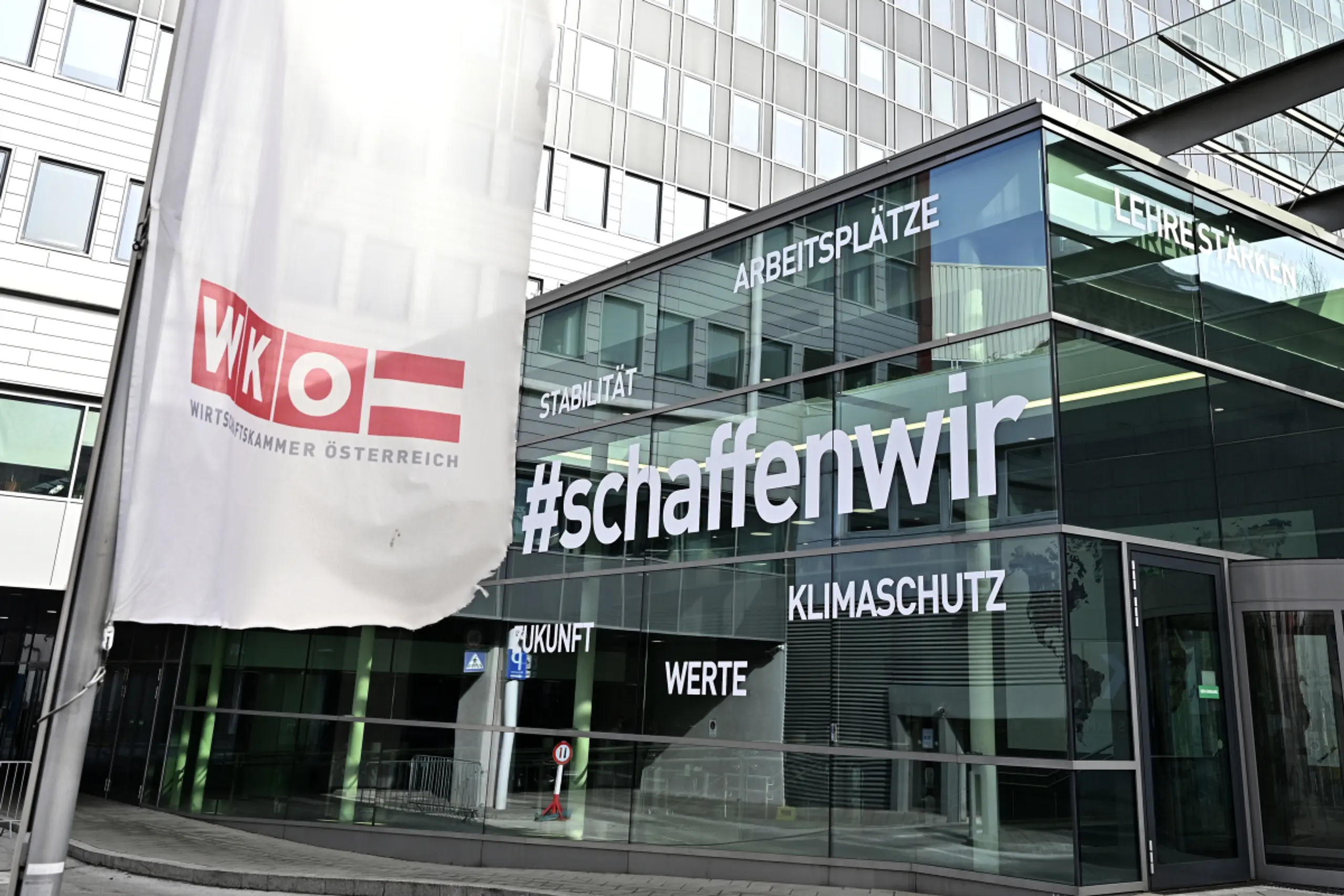 Viel Kritik an Gehaltserhöhungen in der WKÖ