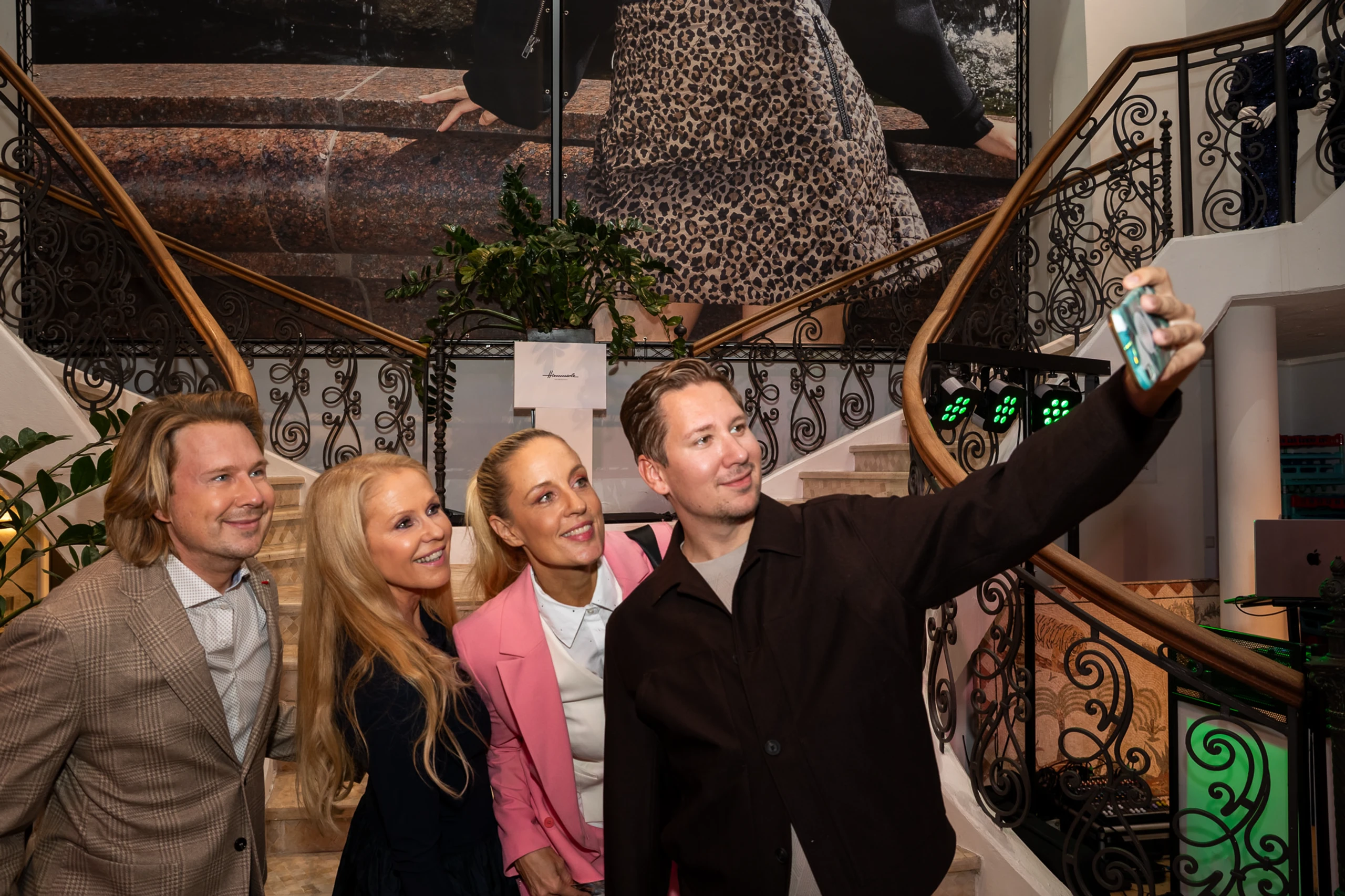 VIP Charity Shopping bei Hämmerle – Bild 6 von 85