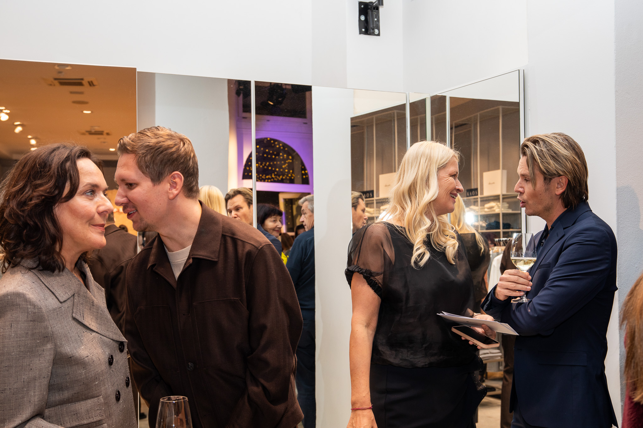 VIP Charity Shopping bei Hämmerle – Bild 22 von 85