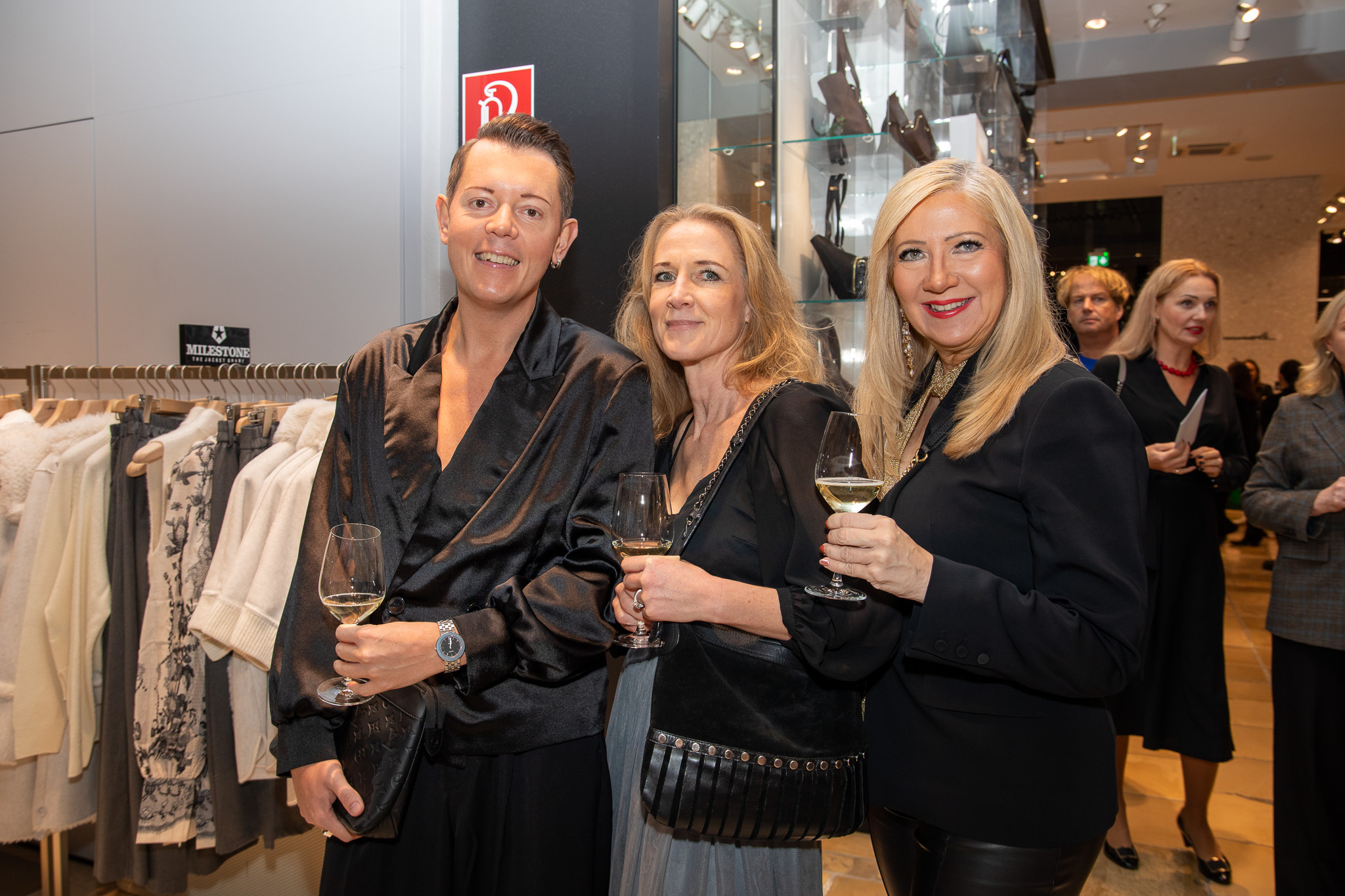VIP Charity Shopping bei Hämmerle – Bild 37 von 85