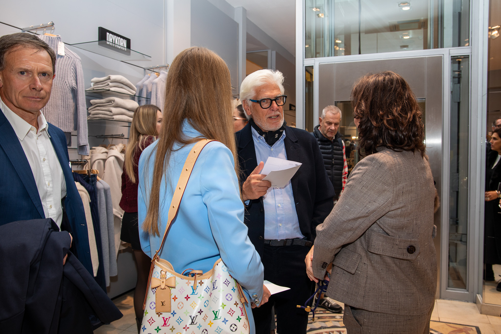 VIP Charity Shopping bei Hämmerle – Bild 38 von 85