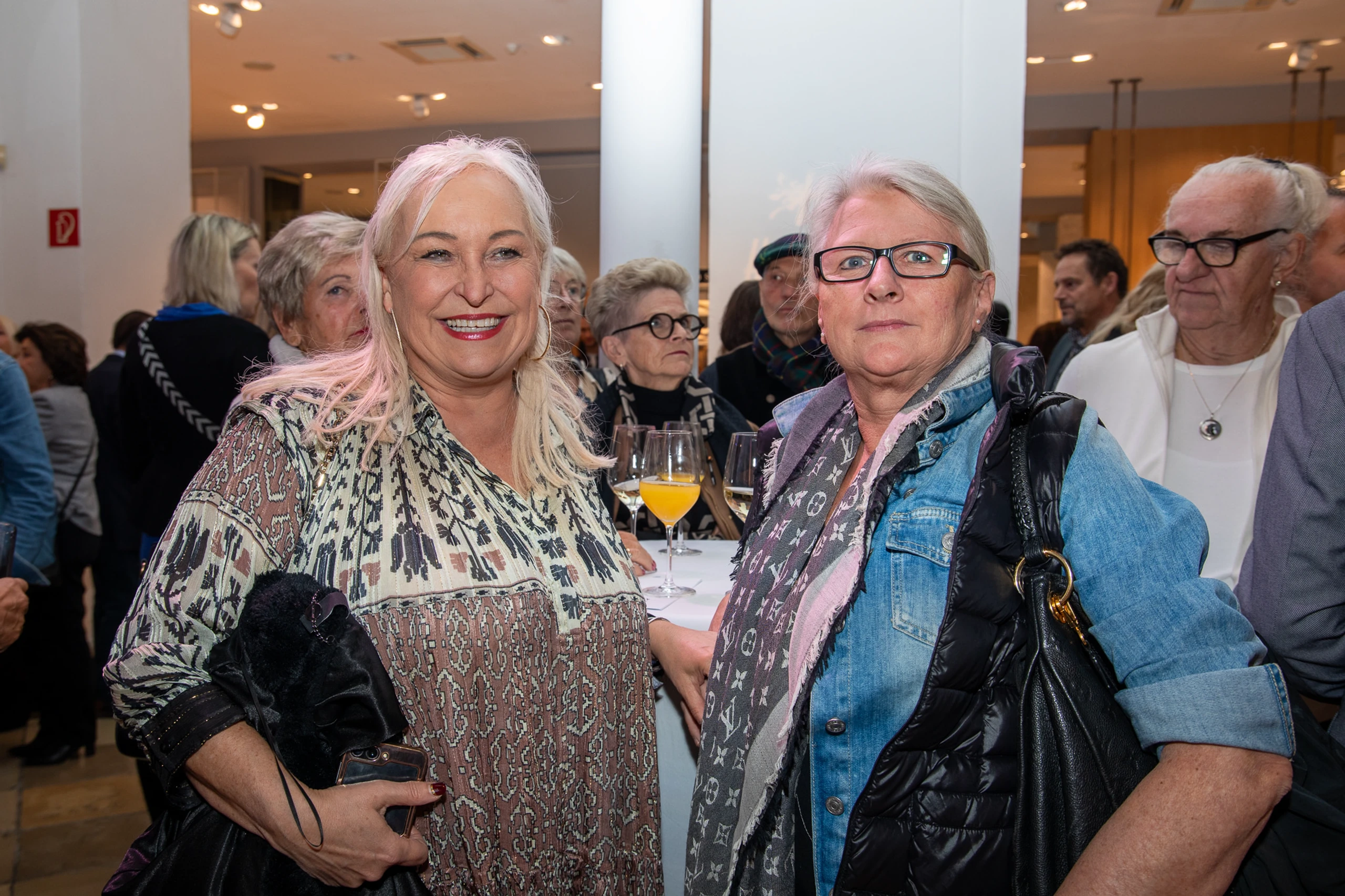 VIP Charity Shopping bei Hämmerle – Bild 47 von 85