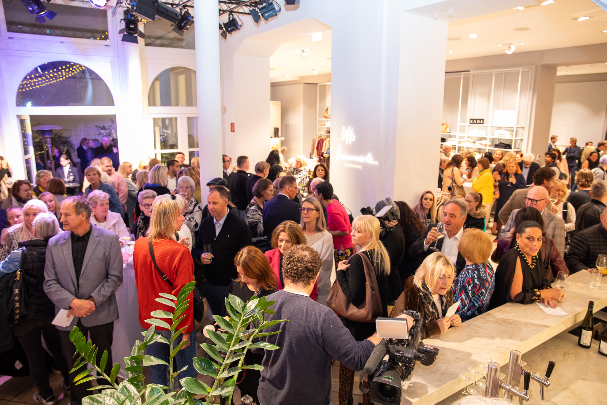 VIP Charity Shopping bei Hämmerle – Bild 49 von 85