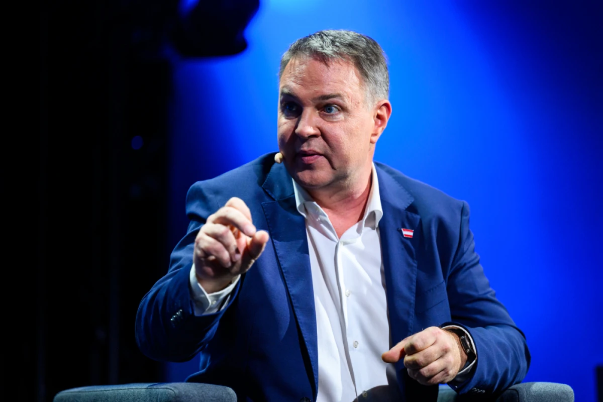 Medienminister erwartet Analyse-Ergebnisse Anfang kommenden Jahres