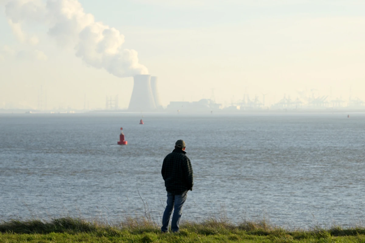 Das AKW Doel in Belgien