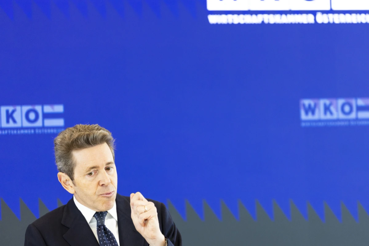 Mahrer gibt Job in OeNB auf und bleibt WKÖ-Chef