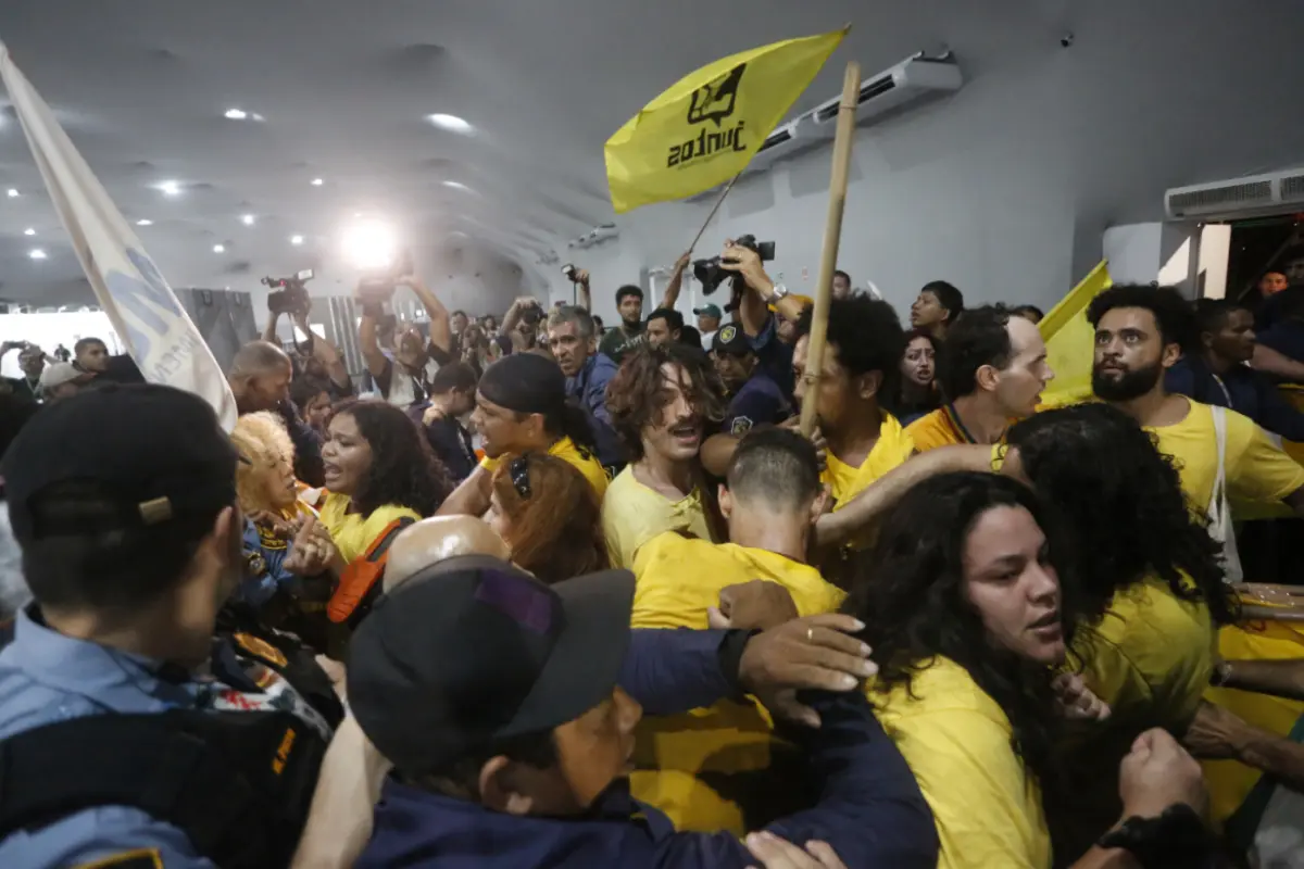 Es kam zu einem Gerangel