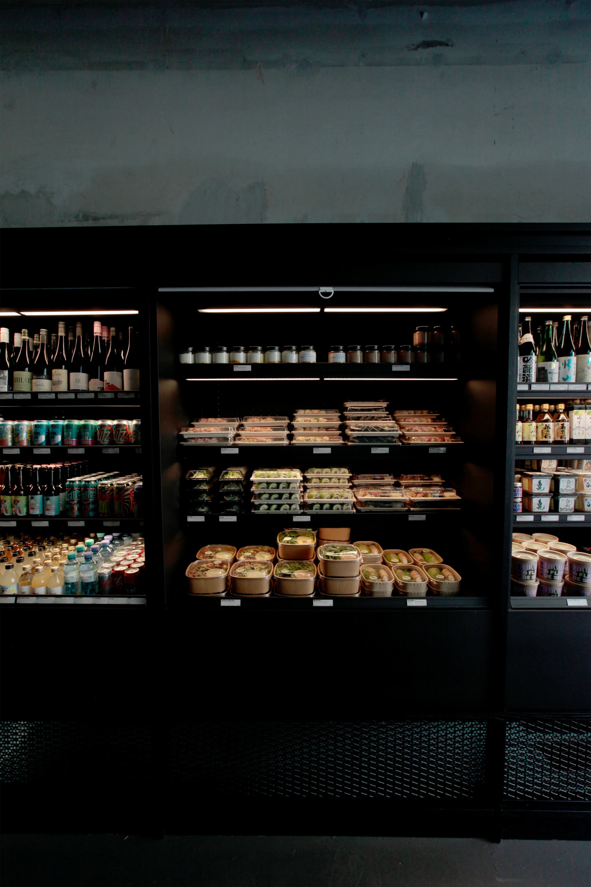 © MOCHI Blurred image background