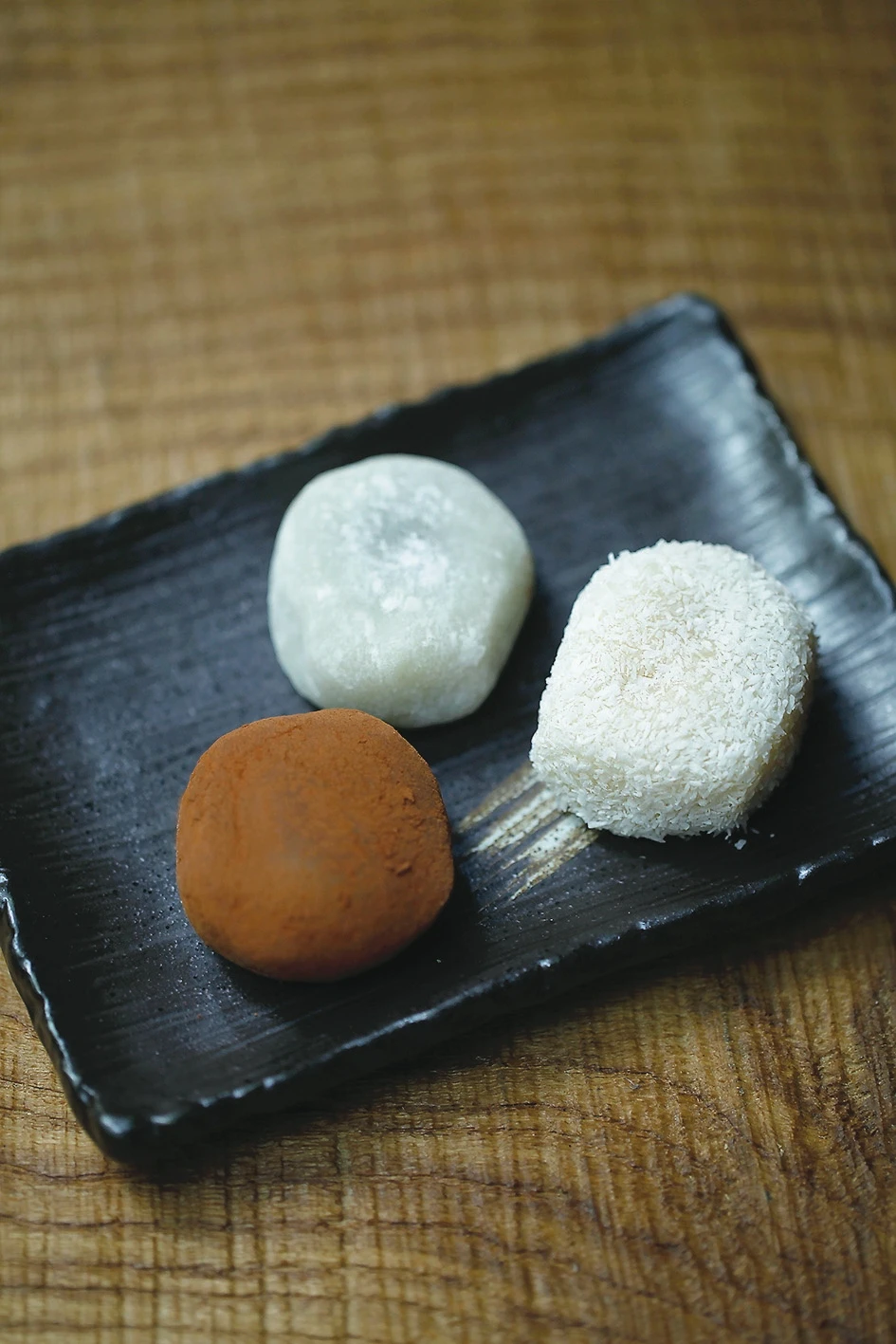 © MOCHI Blurred image background