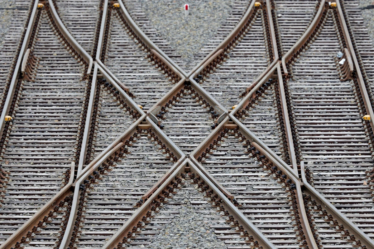 Schienenfahrzeuge und Komponenten sollen erprobt werden