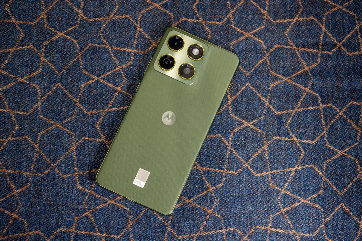 Das Kamera-Duo des Edge liefert meist schöne Fotos in knalligen Farben