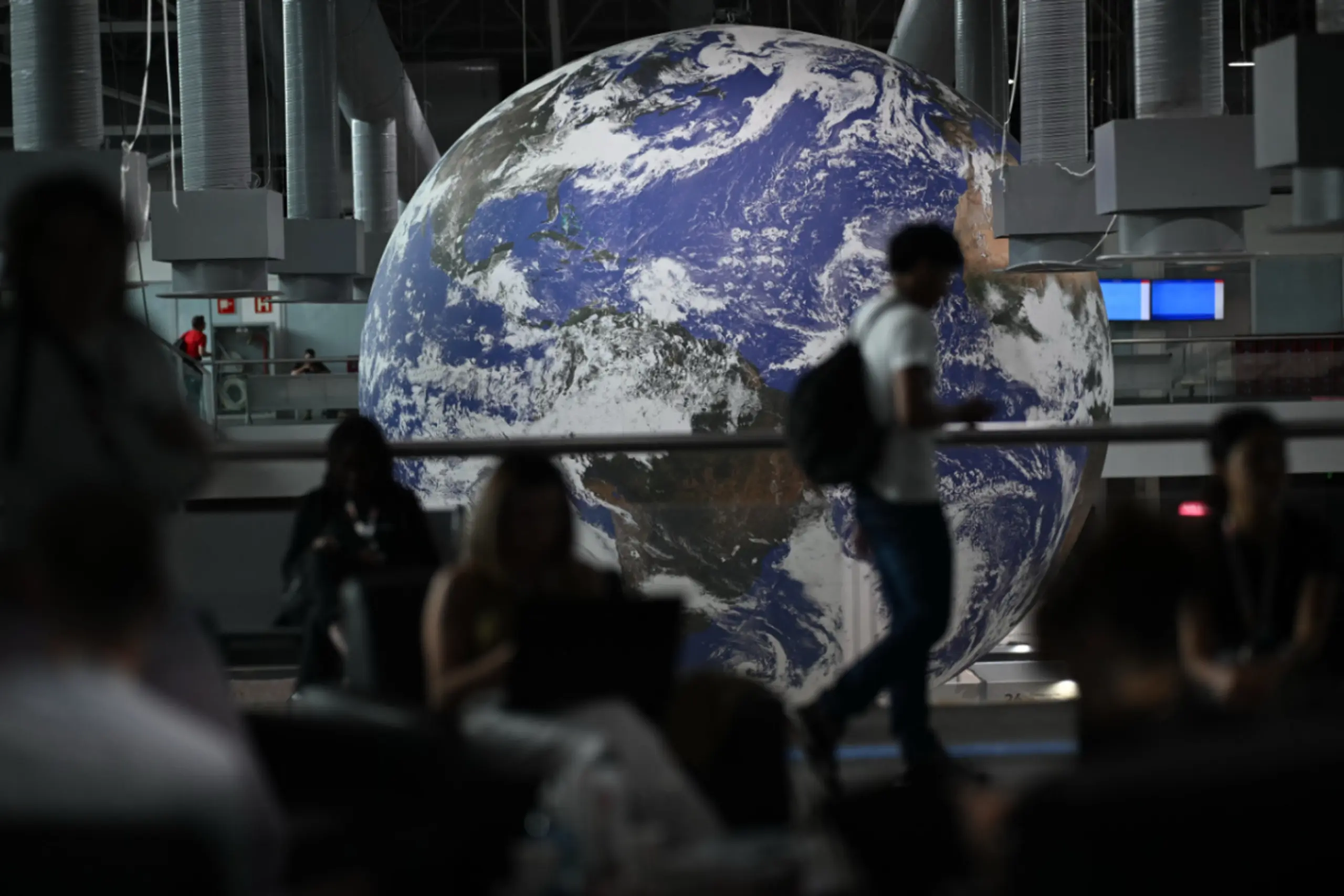 Delegationen diskutieren u.a. über Treibhausgasreduktion