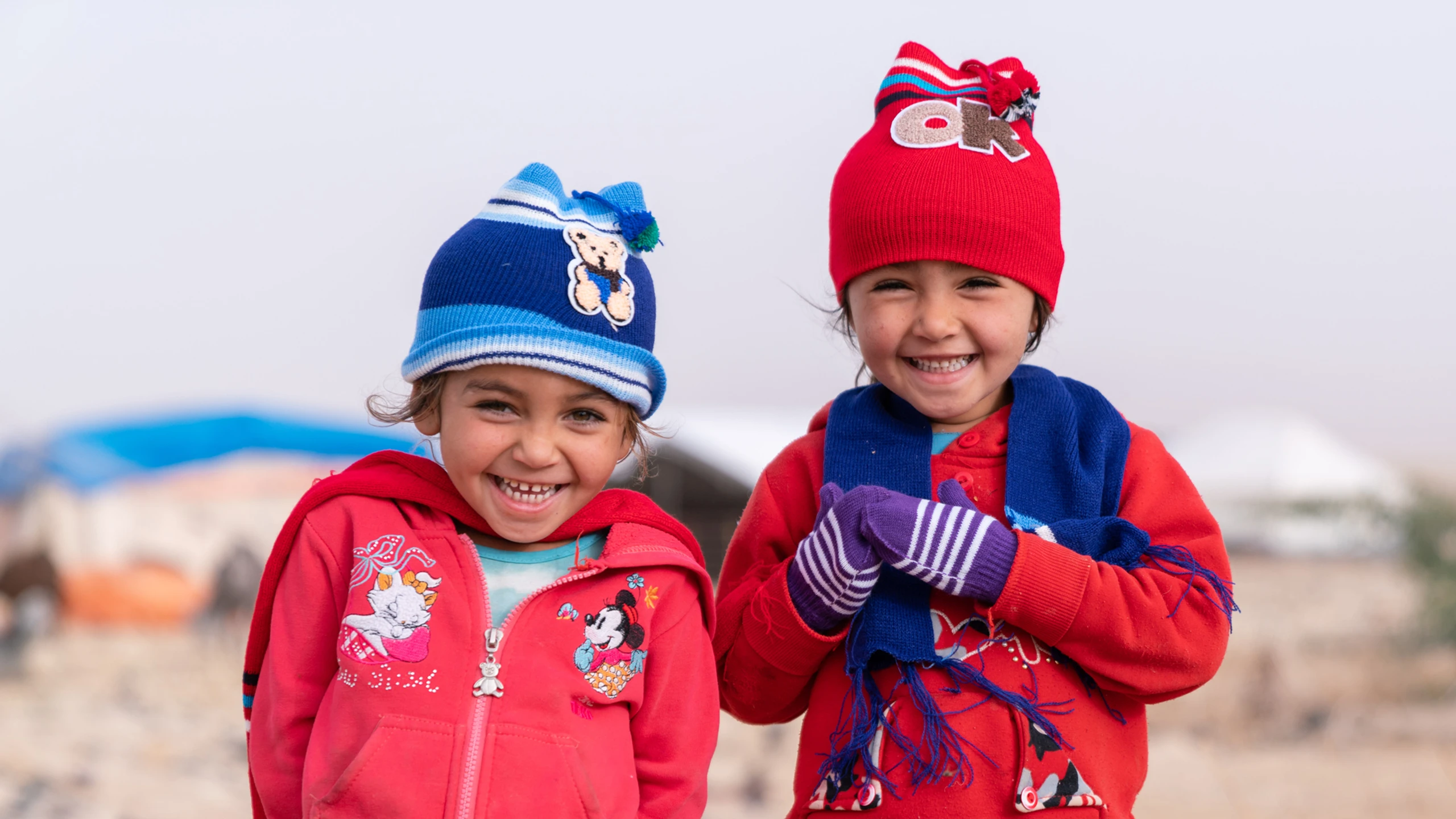 Weihnachtsgeschenke mit Sinn: Schenken Sie doppelt Freude mit UNICEF Hilfsgütern