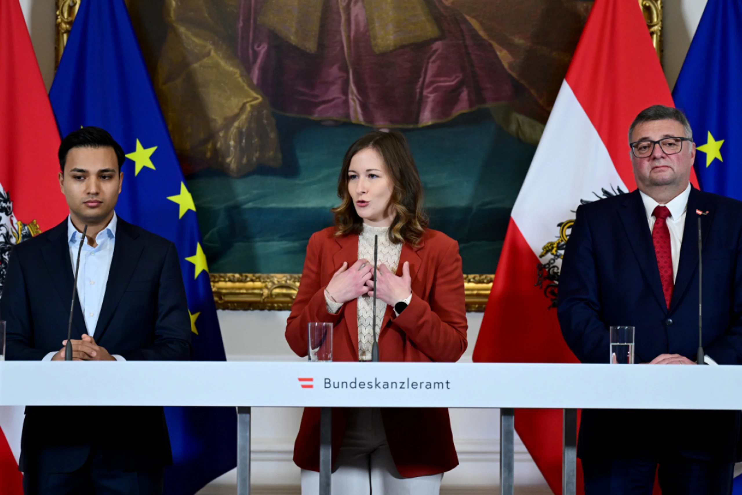 Kinderkopftuch für Regierung Zeichen von Unterdrückung