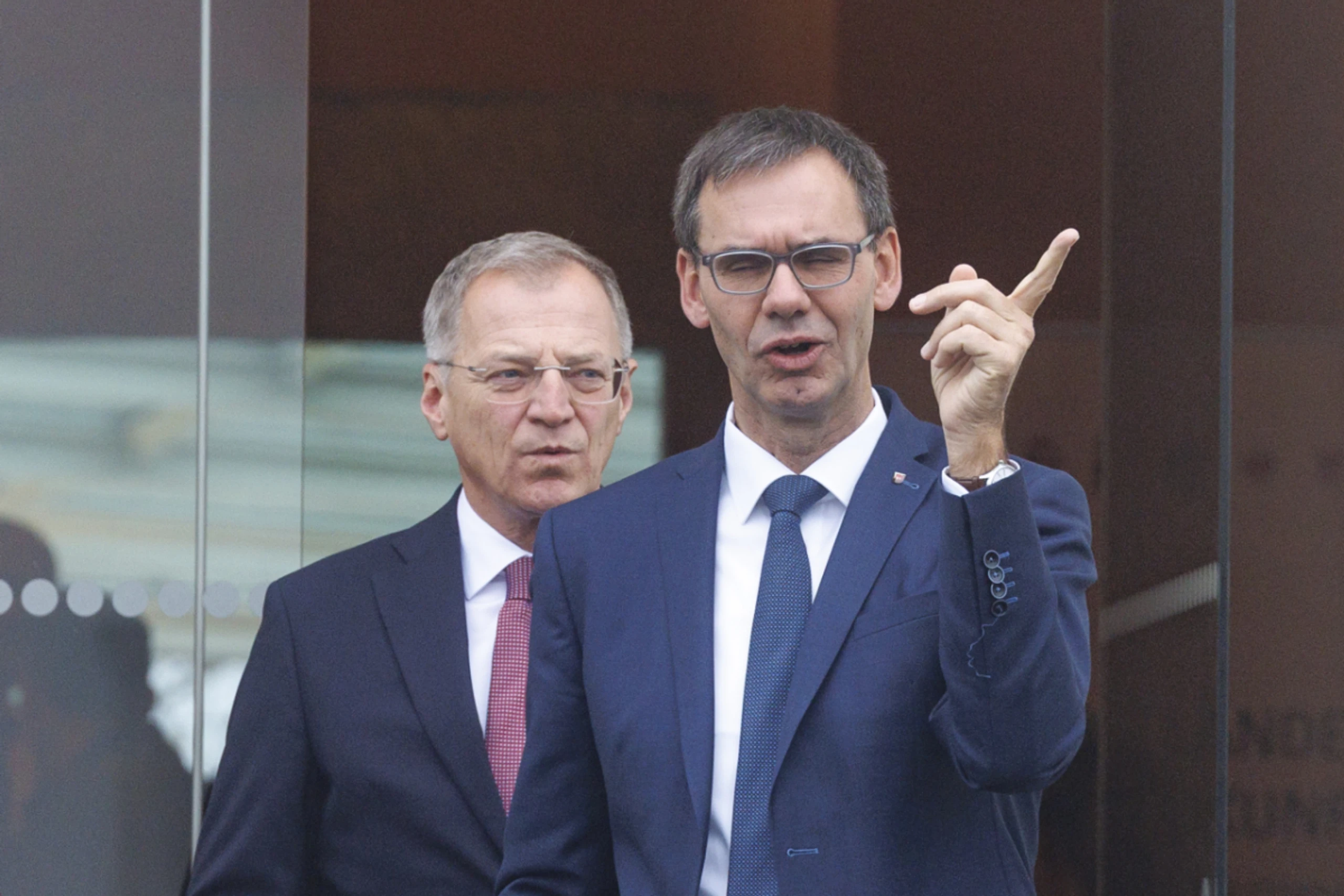 Chefverhandler der Länder am Weg nach Wien