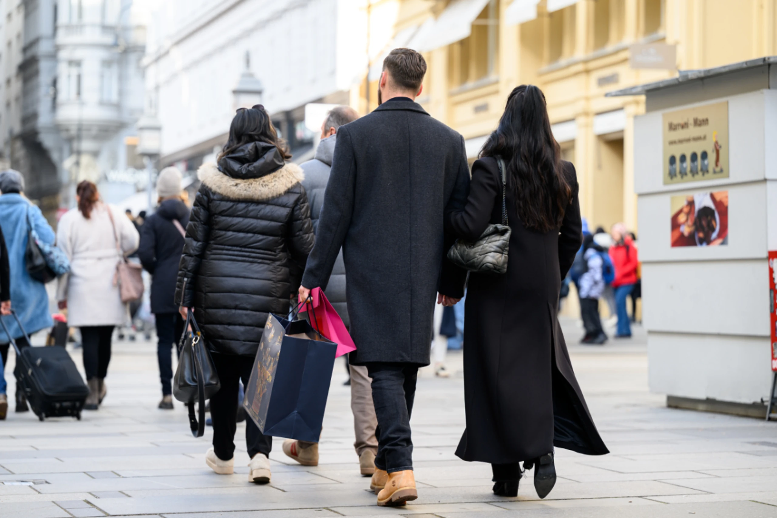 Am ersten Adventsamstag waren die Einkaufsstraßen gut frequentiert