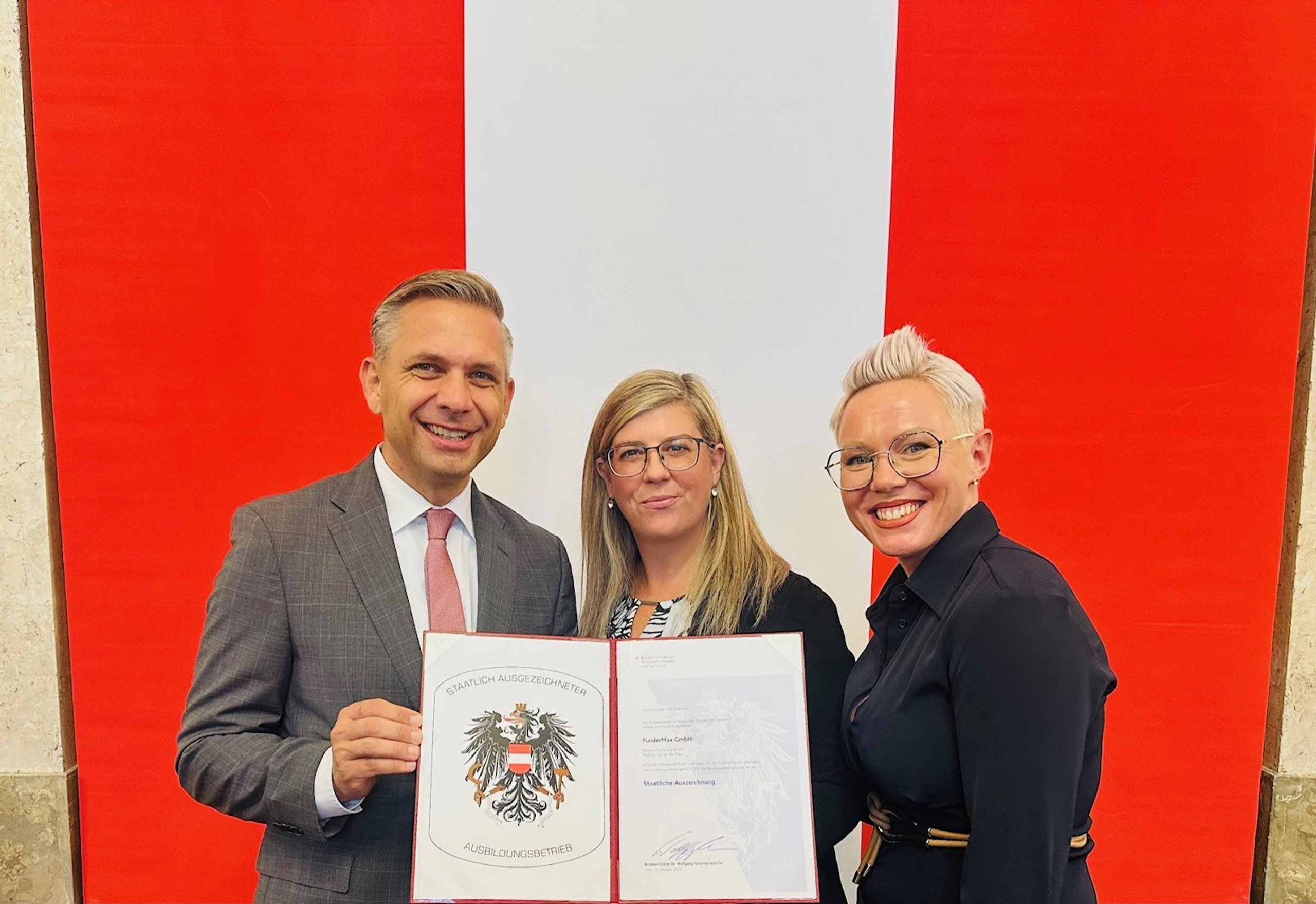 Fundermax: Staatlich ausgezeichneter Ausbildungsbetrieb