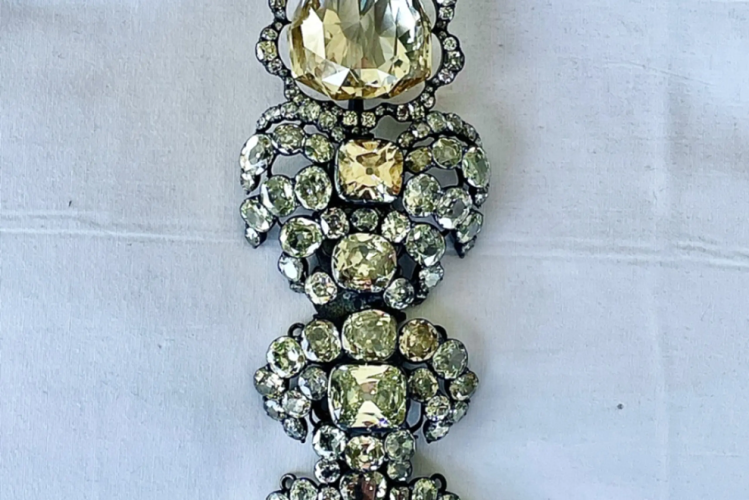 Der in eine Hutnadel eingearbeitete Florentiner Diamant