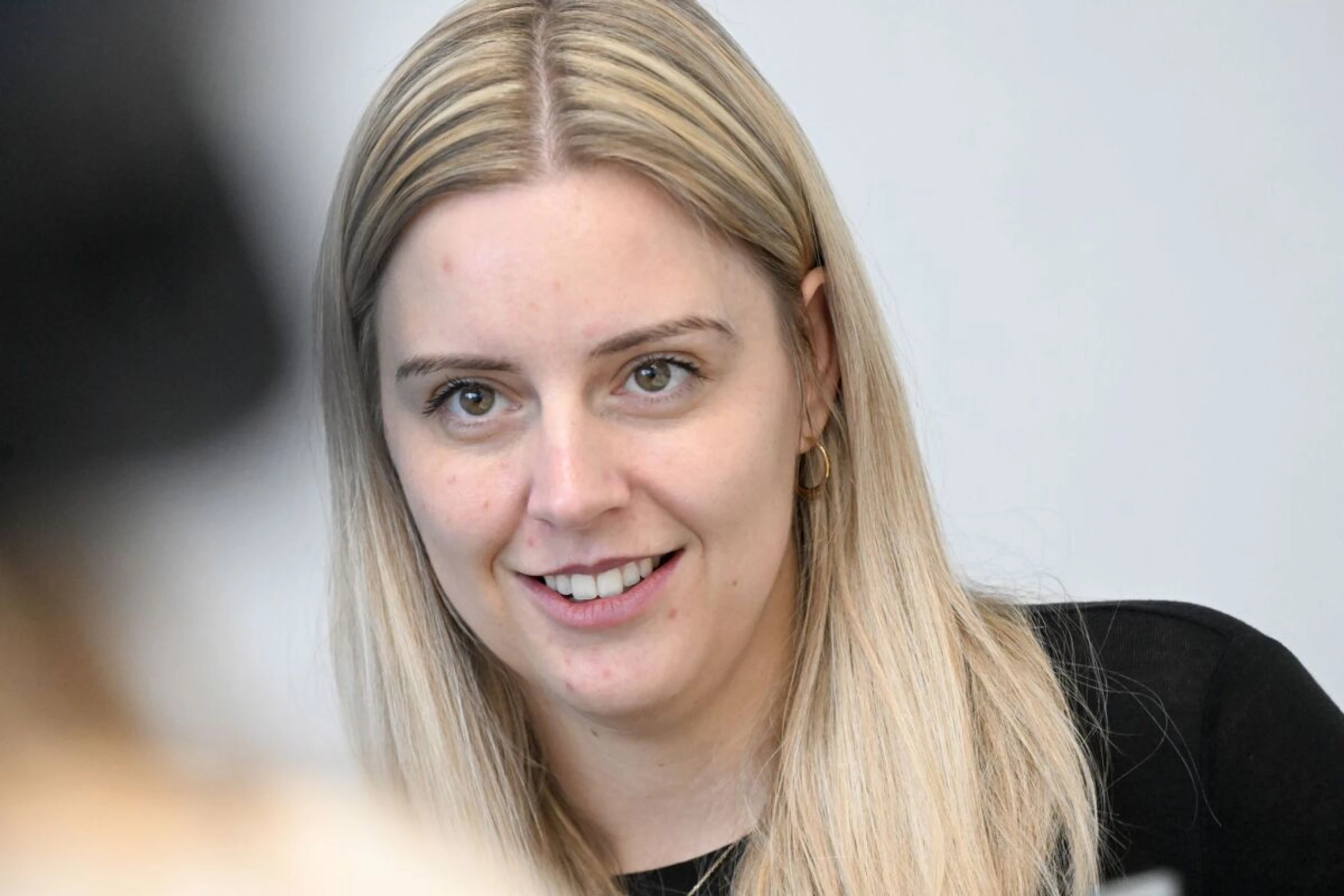 ++ ARCHIVBILD ++ Raumfahringenieurin ist querschnittsgelähmt