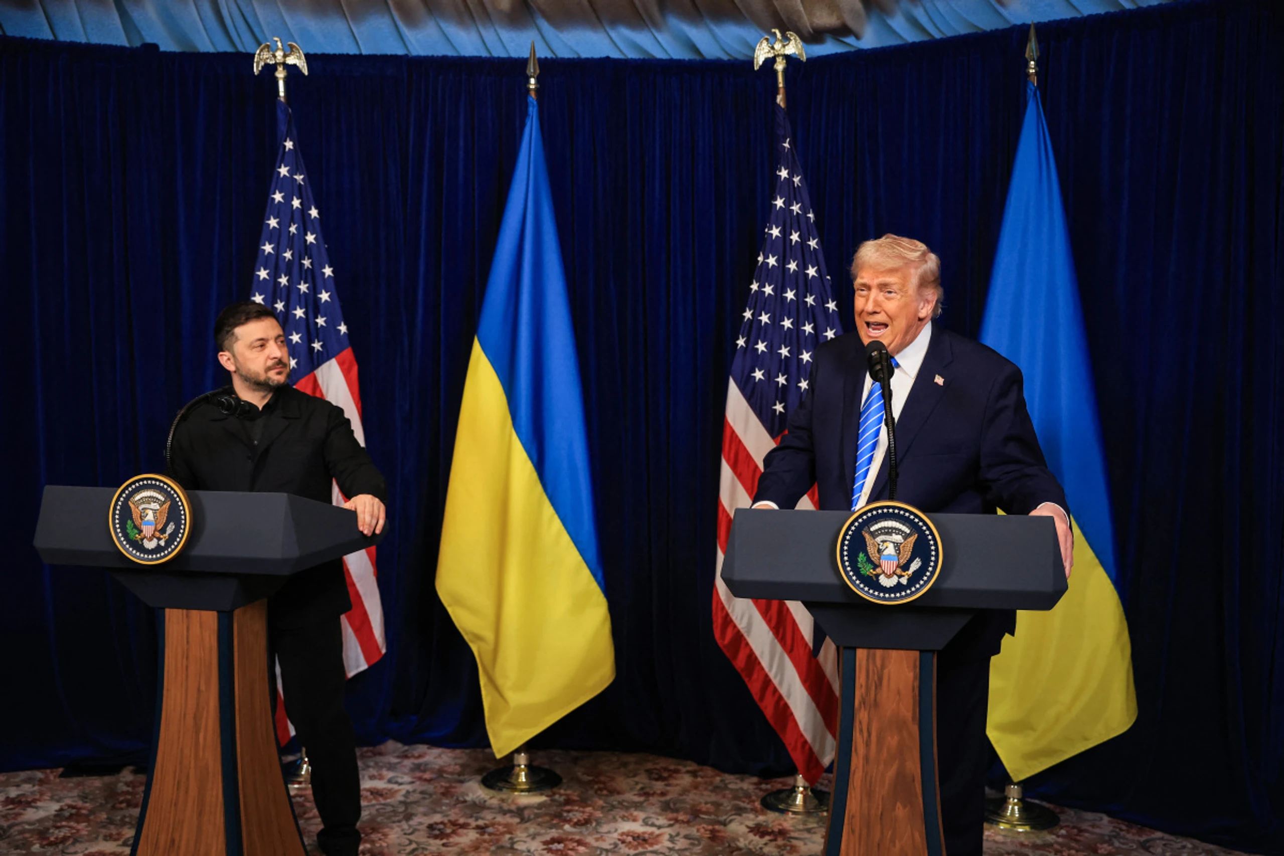 US-Präsident Trump und Ukraines Amtskollege Selenskyj in Palm Beach