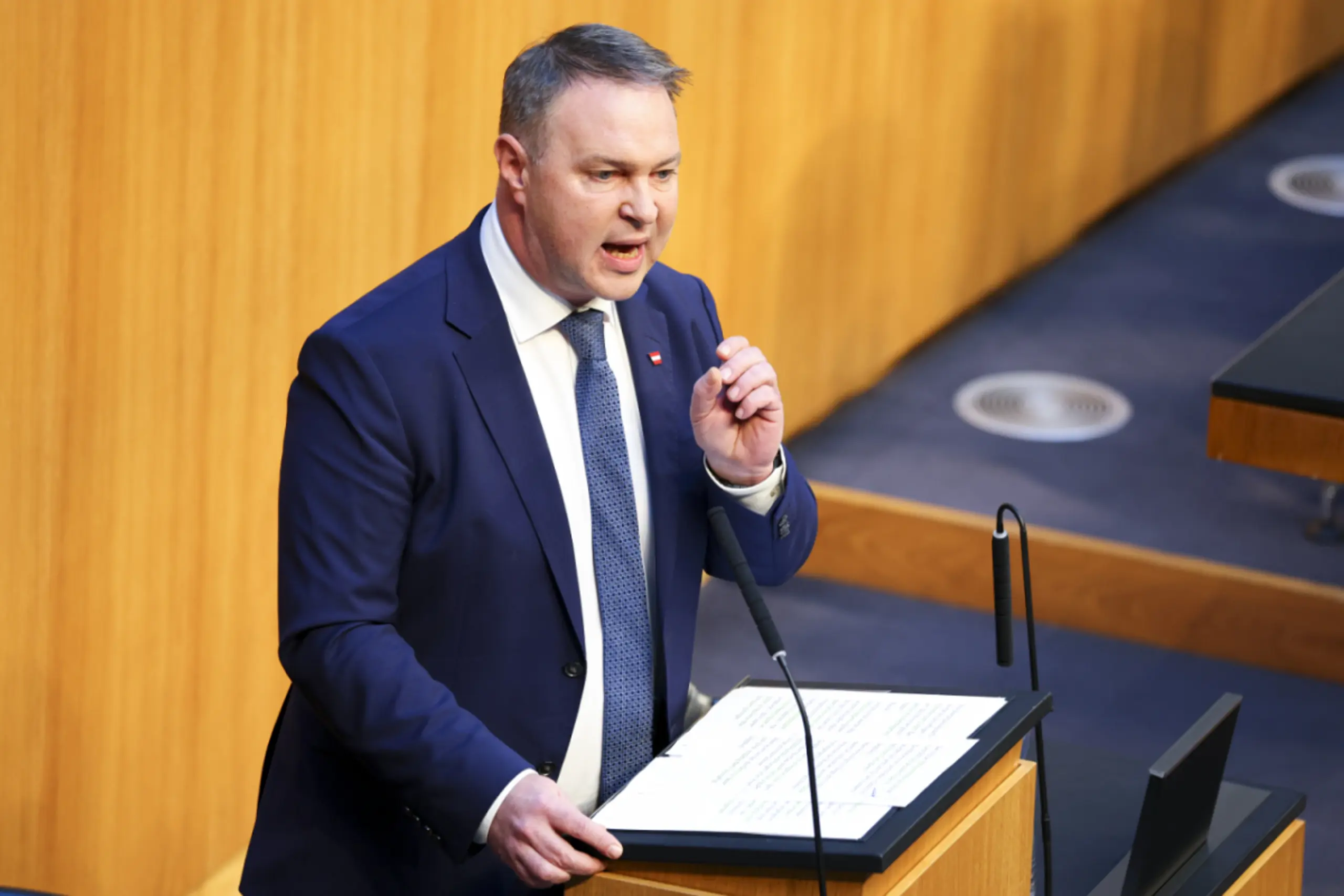 SPÖ-Chef Babler spricht von deutlichen Entlastungen