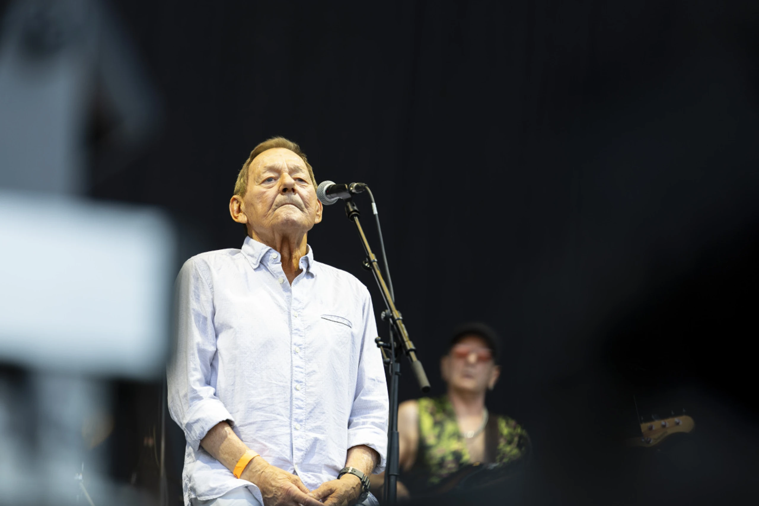 Wolfgang Ambros ist in tiefer Trauer