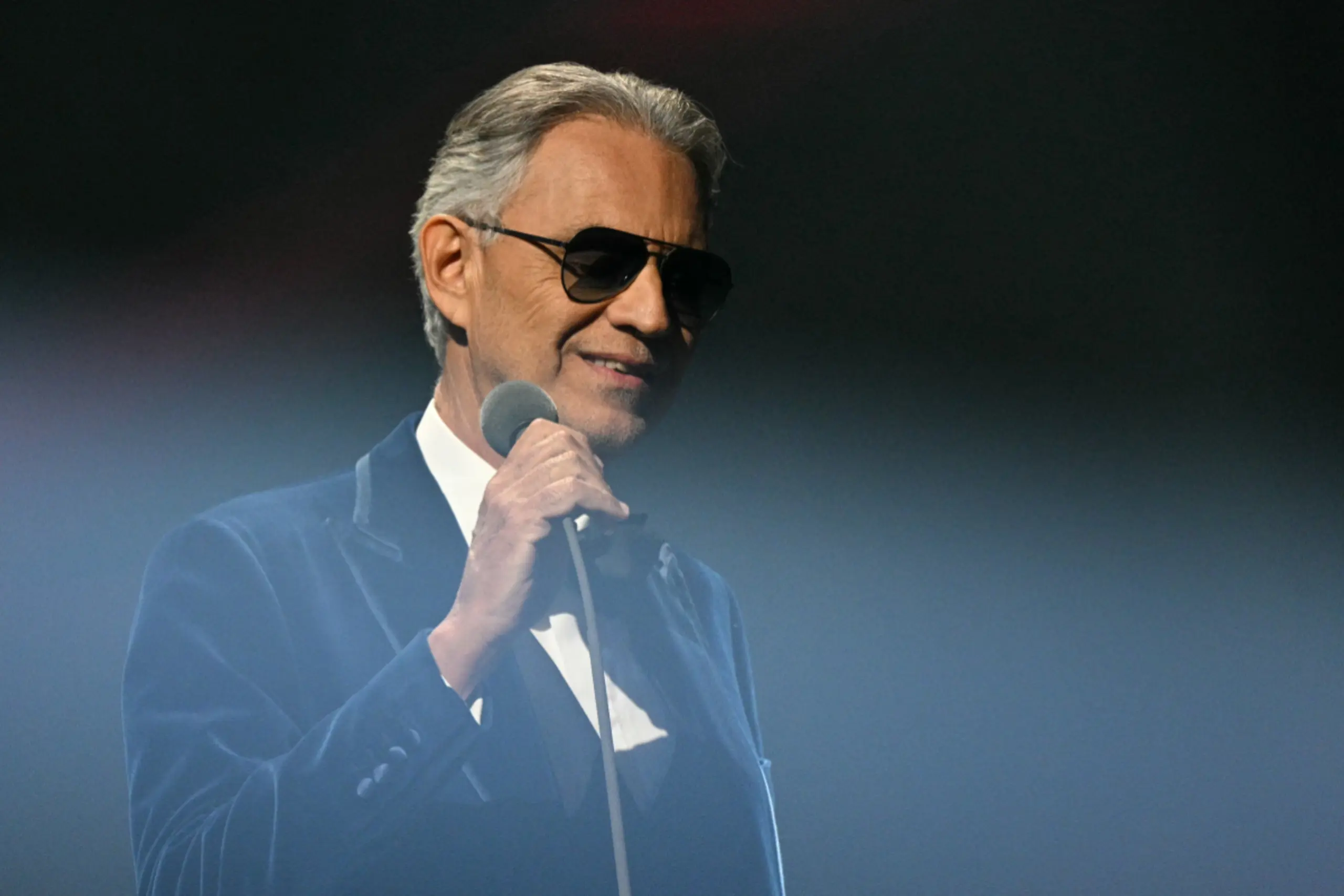 Andrea Bocelli tritt im Rahmen der Olympischen Spiele auf