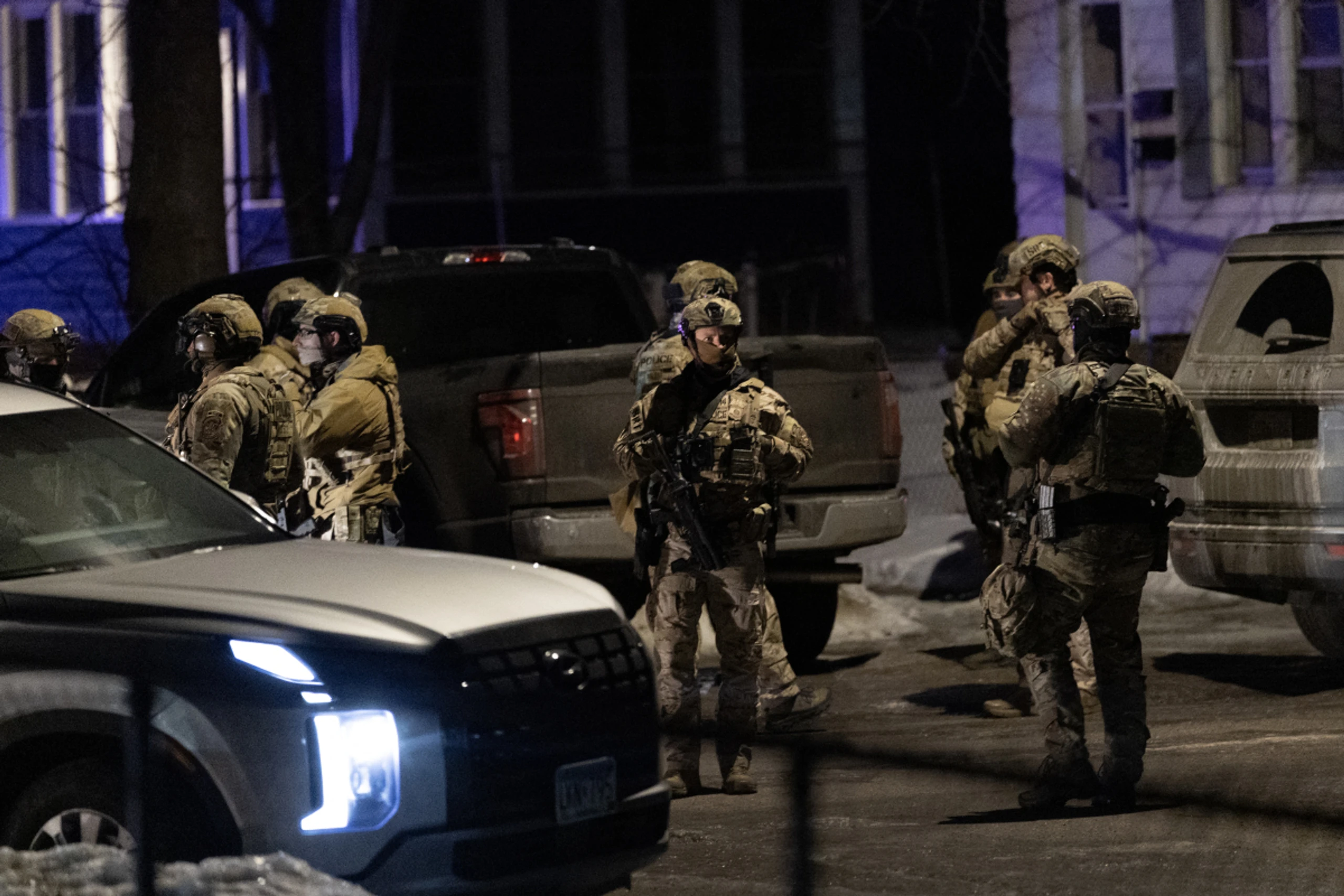 Wieder griff ein ICE-Beamter zu Waffe