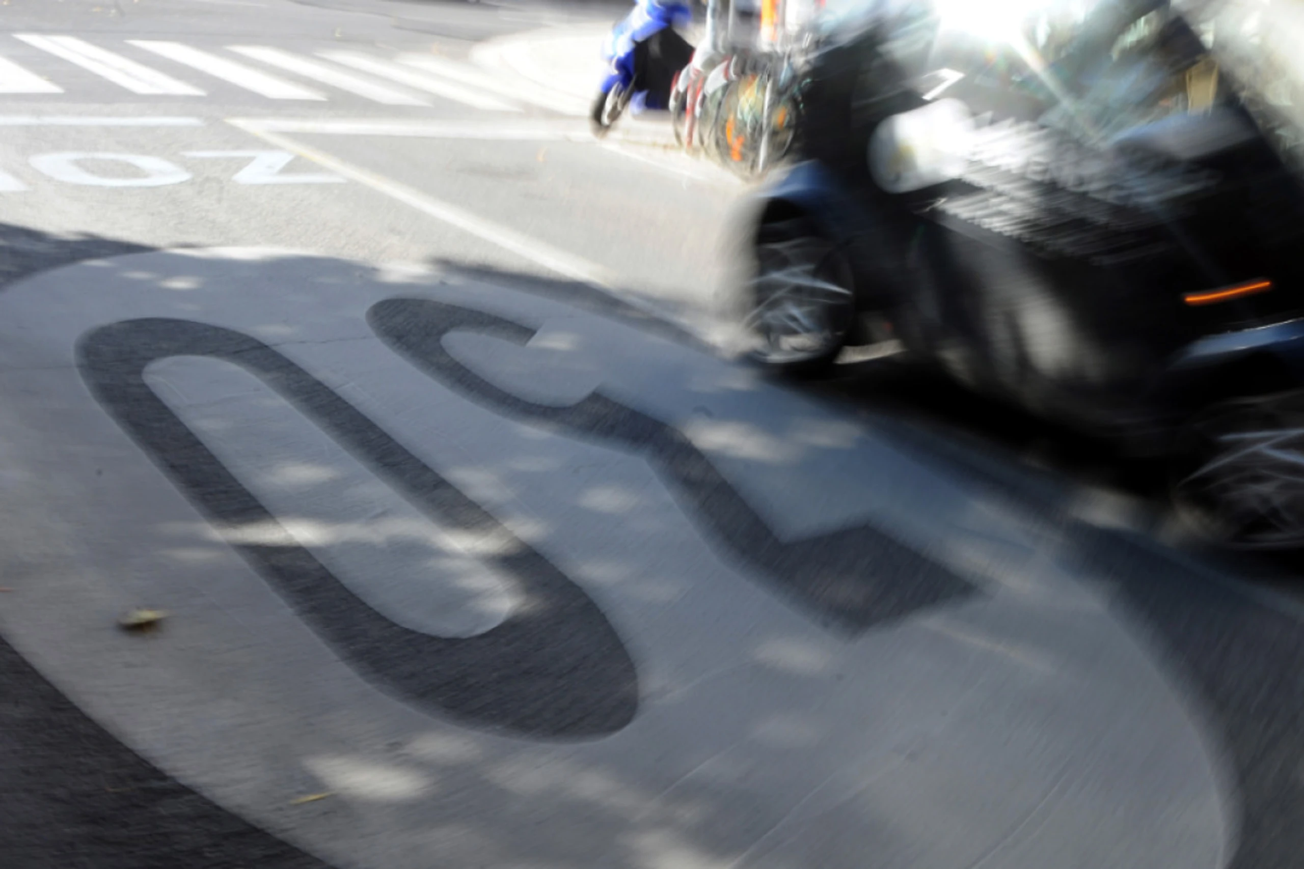 Tempo 30: in Bologna von Verwaltungsgericht gekippt