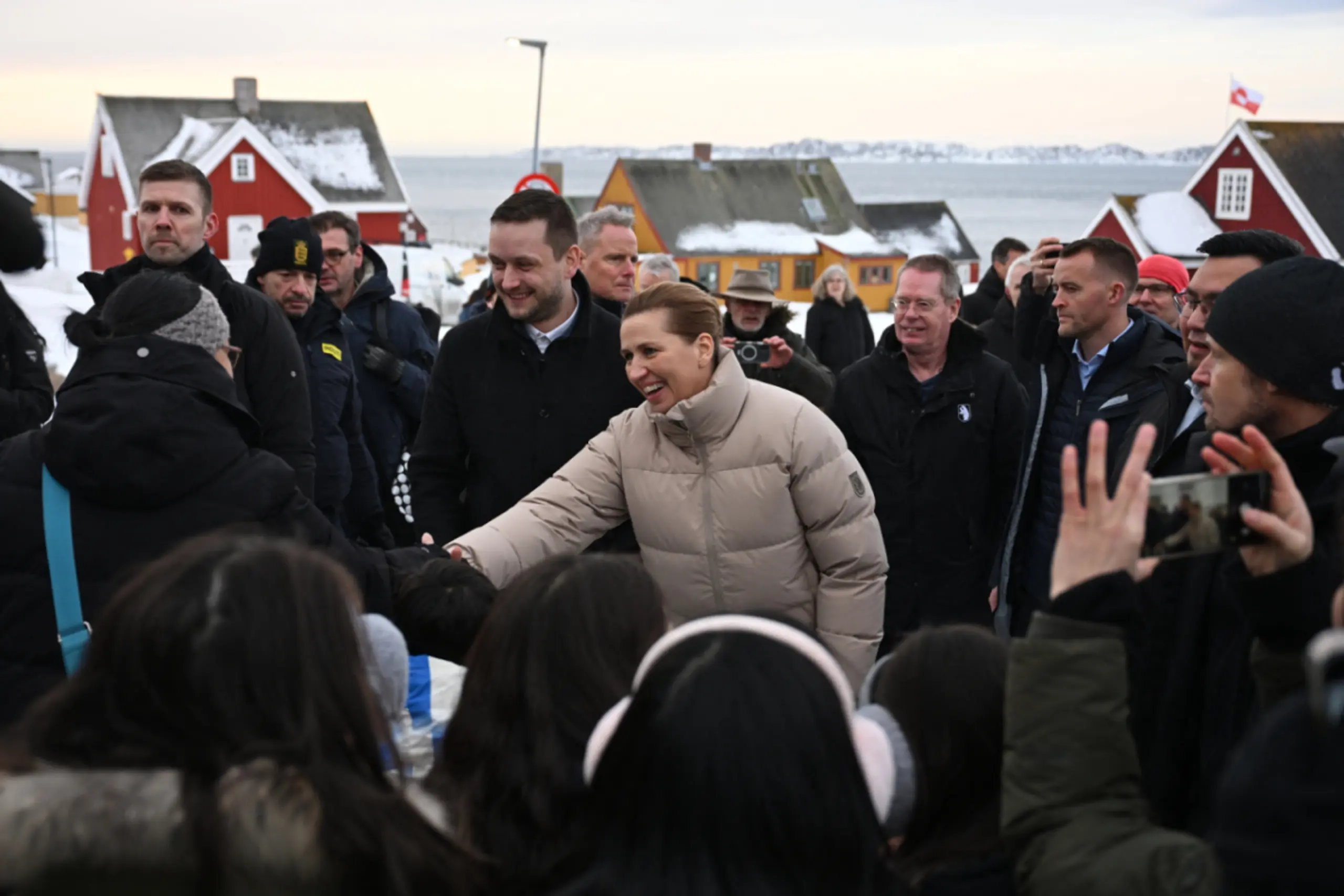 Mette Frederiksen zu Besuch in der grönländischen Hauptstadt Nuuk