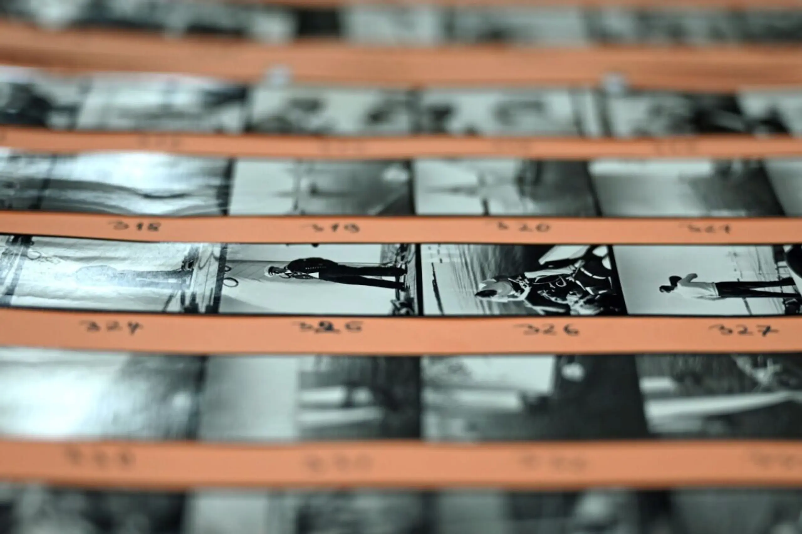 Abzüge aus dem umfassenden Riefenstahl-Nachlass