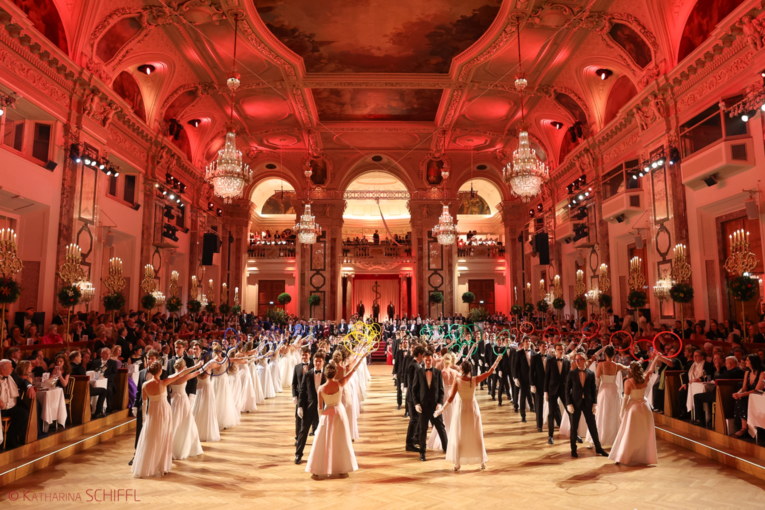 Wiener Ärzteball 2026: Ausverkaufter Benefizball für die CliniClowns