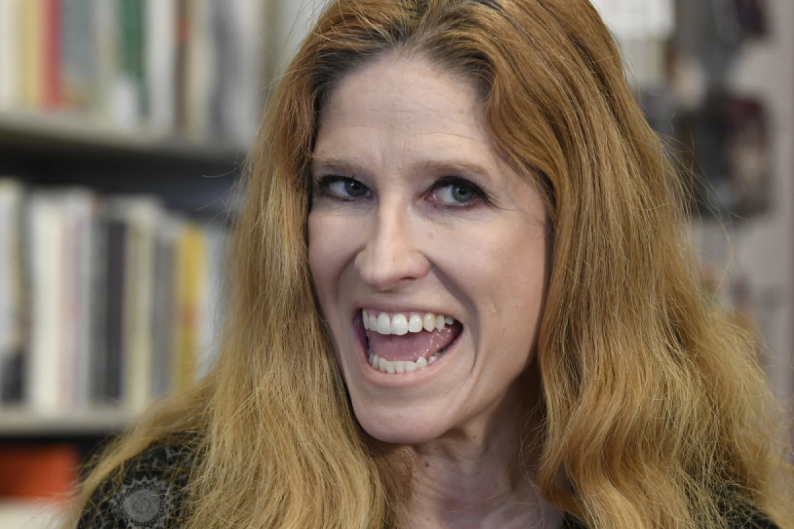 Ursula Poznanski hält ihre Leser in Atem